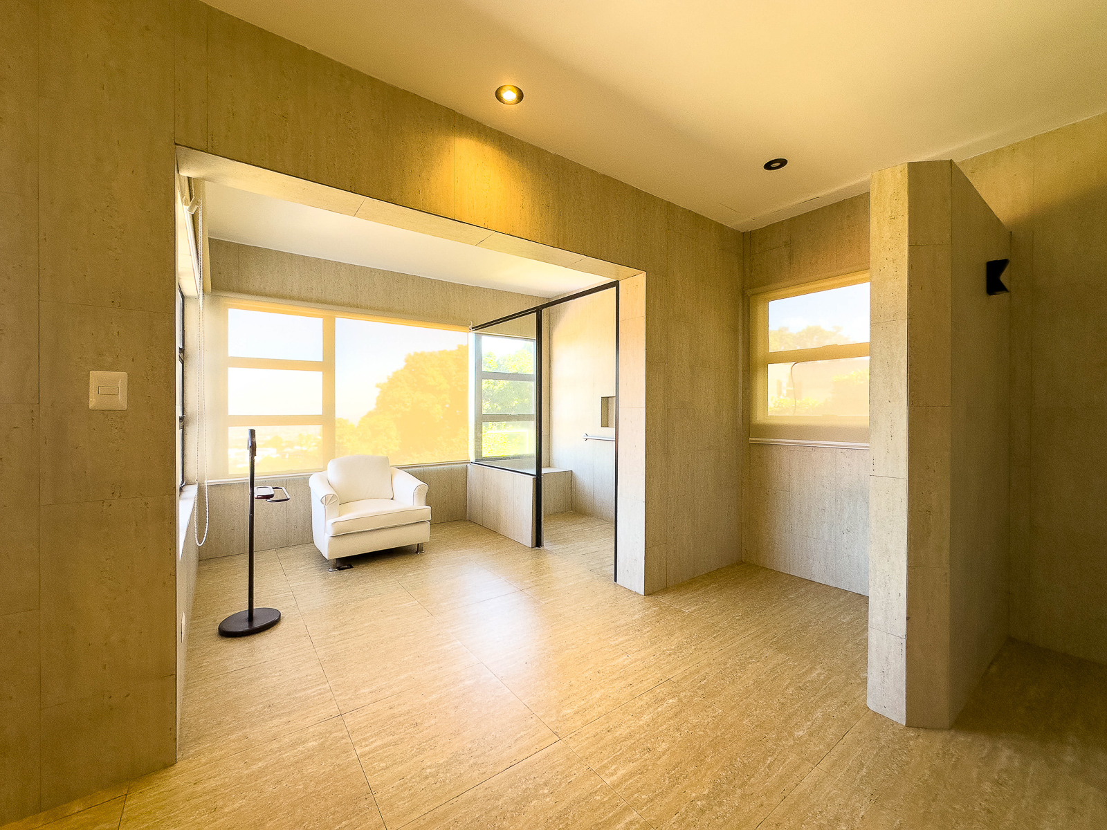 DR645-5 CASA EN RESIDENCIAL LOMAS DE ALTAMIRA, SAN SALVADOR