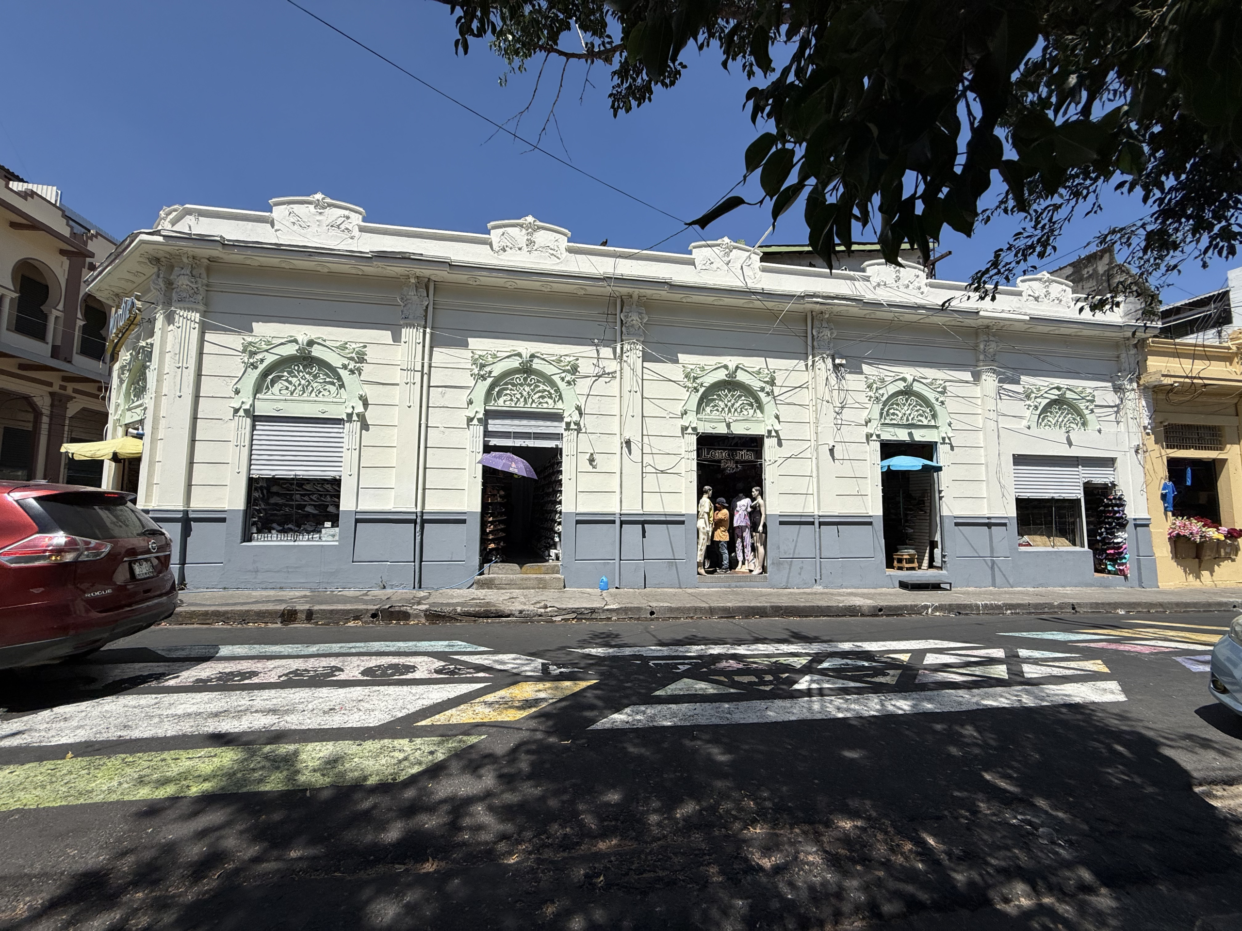 PROPIEDAD EN EL CENTRO HISTÓRICO DE SAN SALVADOR