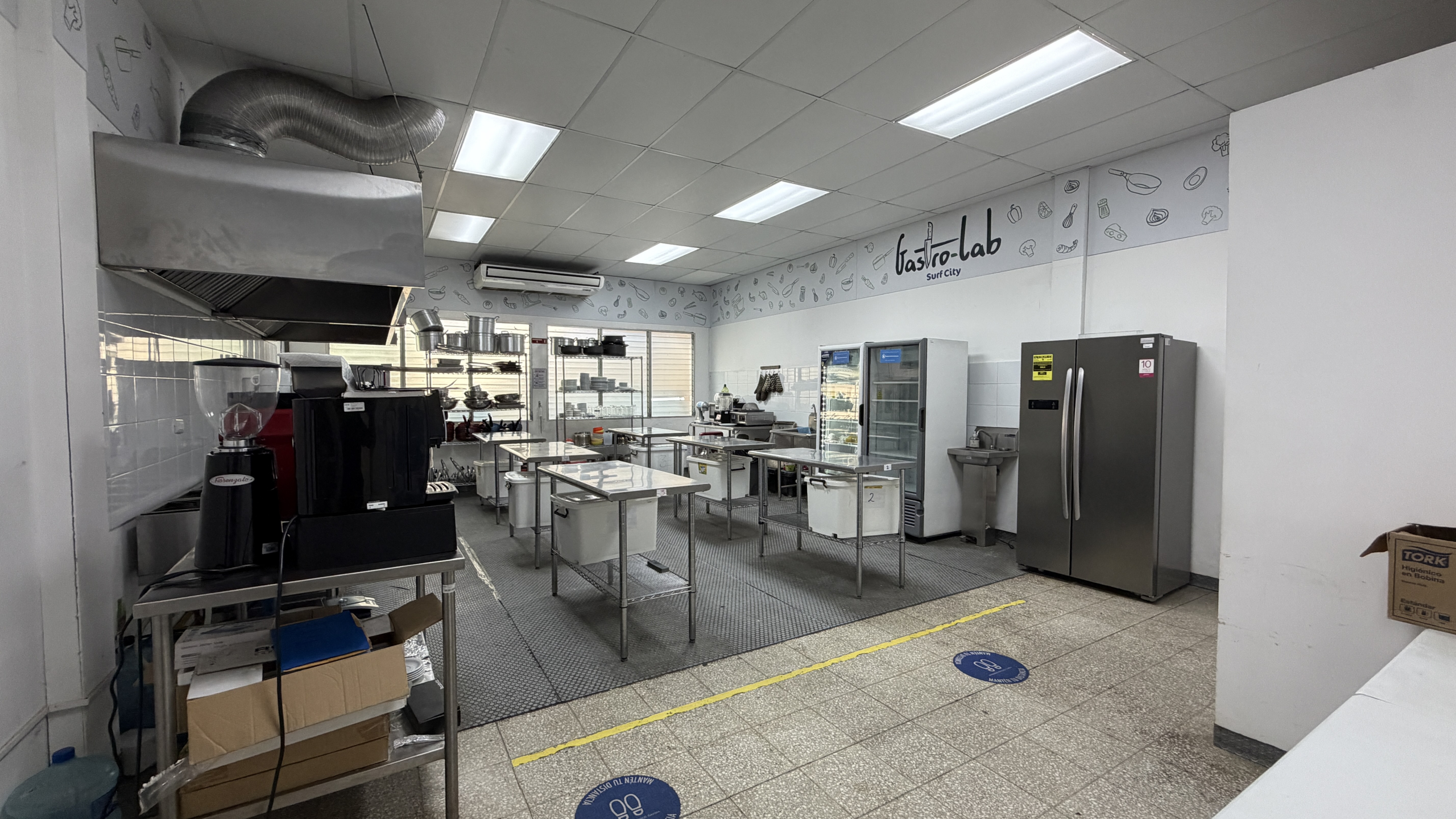 PROPIEDAD PARA USO COMERCIAL O INDUSTRIAL EN SANTA ANA