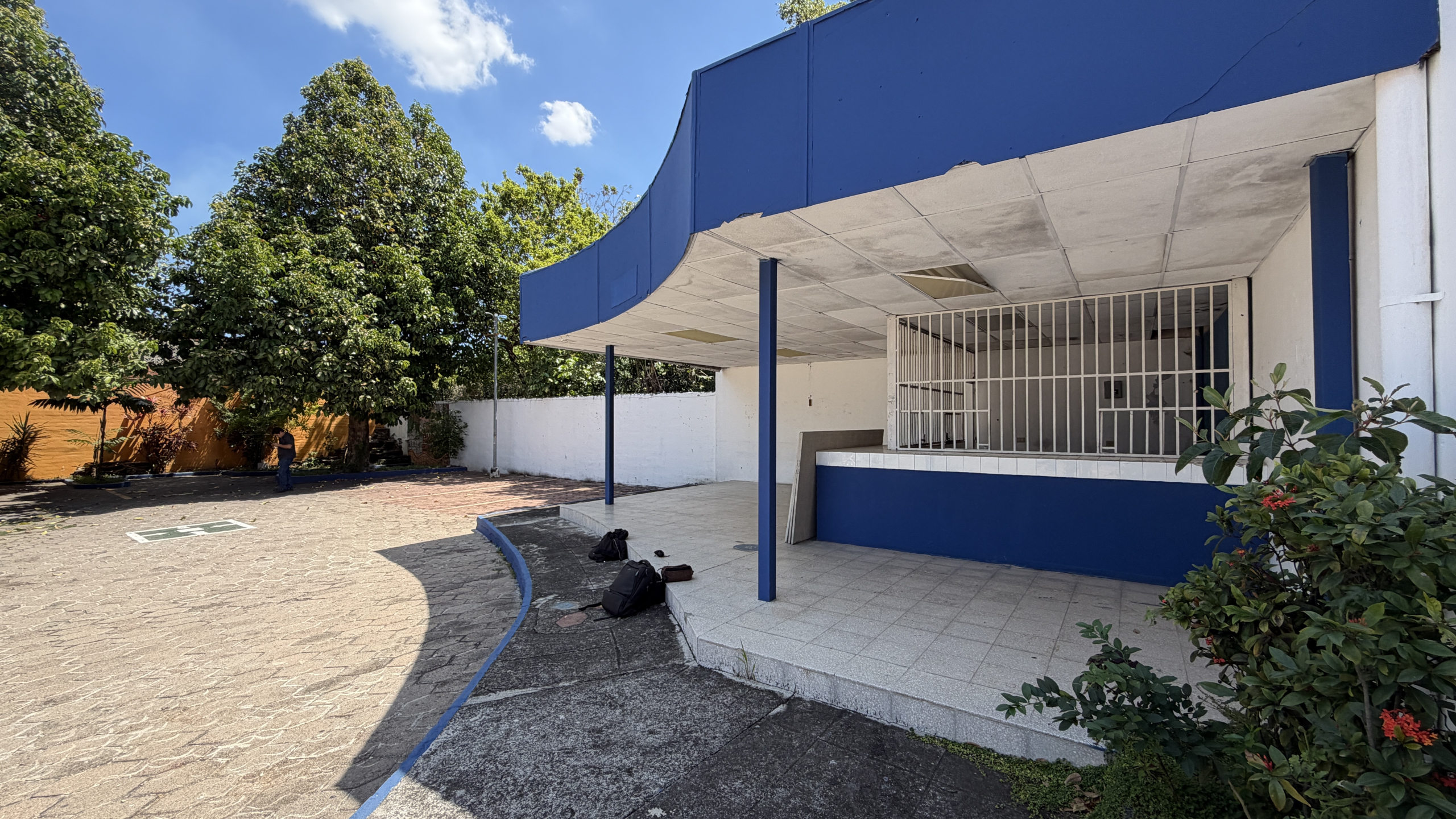 PROPIEDAD PARA USO COMERCIAL O INDUSTRIAL EN SANTA ANA