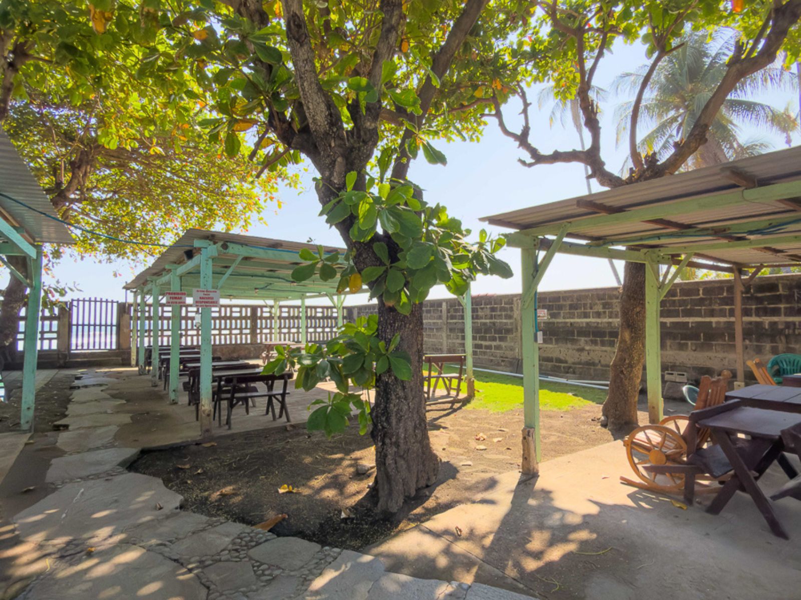 DR832-11 HOTEL EN VENTA FRENTE AL MAR EN PLAYA SAN BLAS, LA LIBERTAD