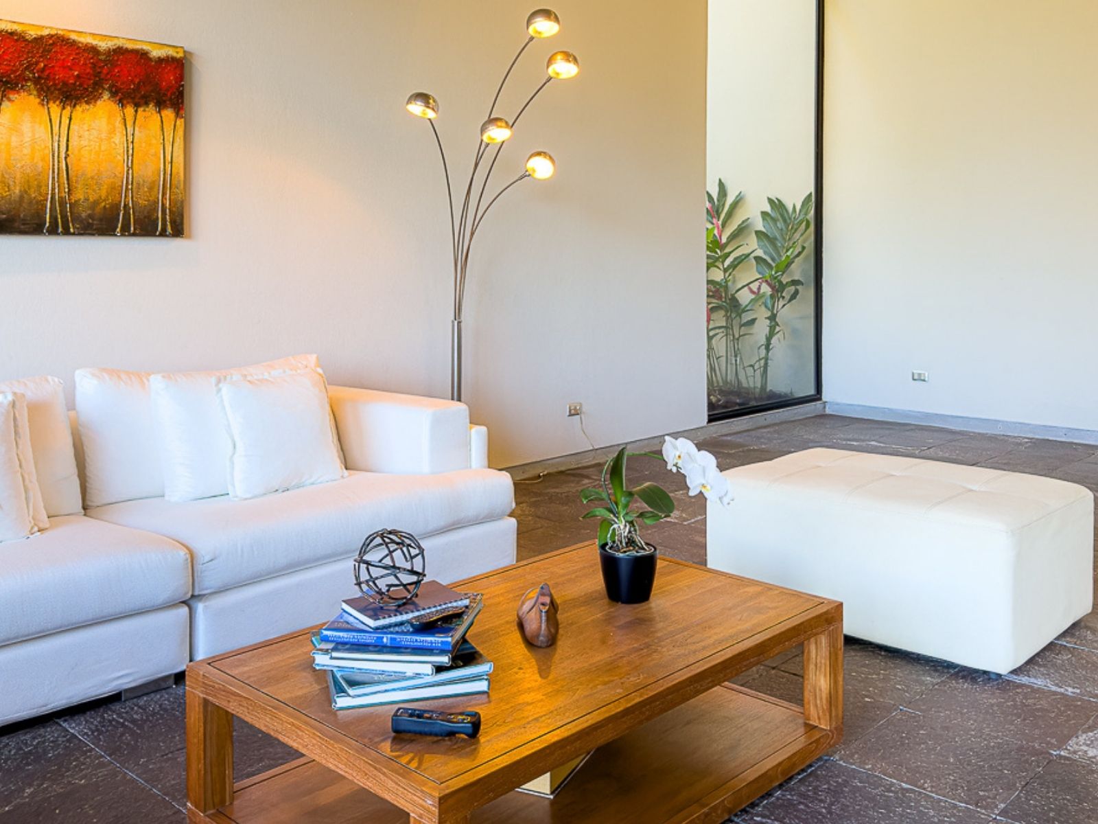 DR820-5 RESIDENCIA EN PORTONES DE MADRE SELVA, ANTIGUO CUSCATLÁN, LA LIBERTAD