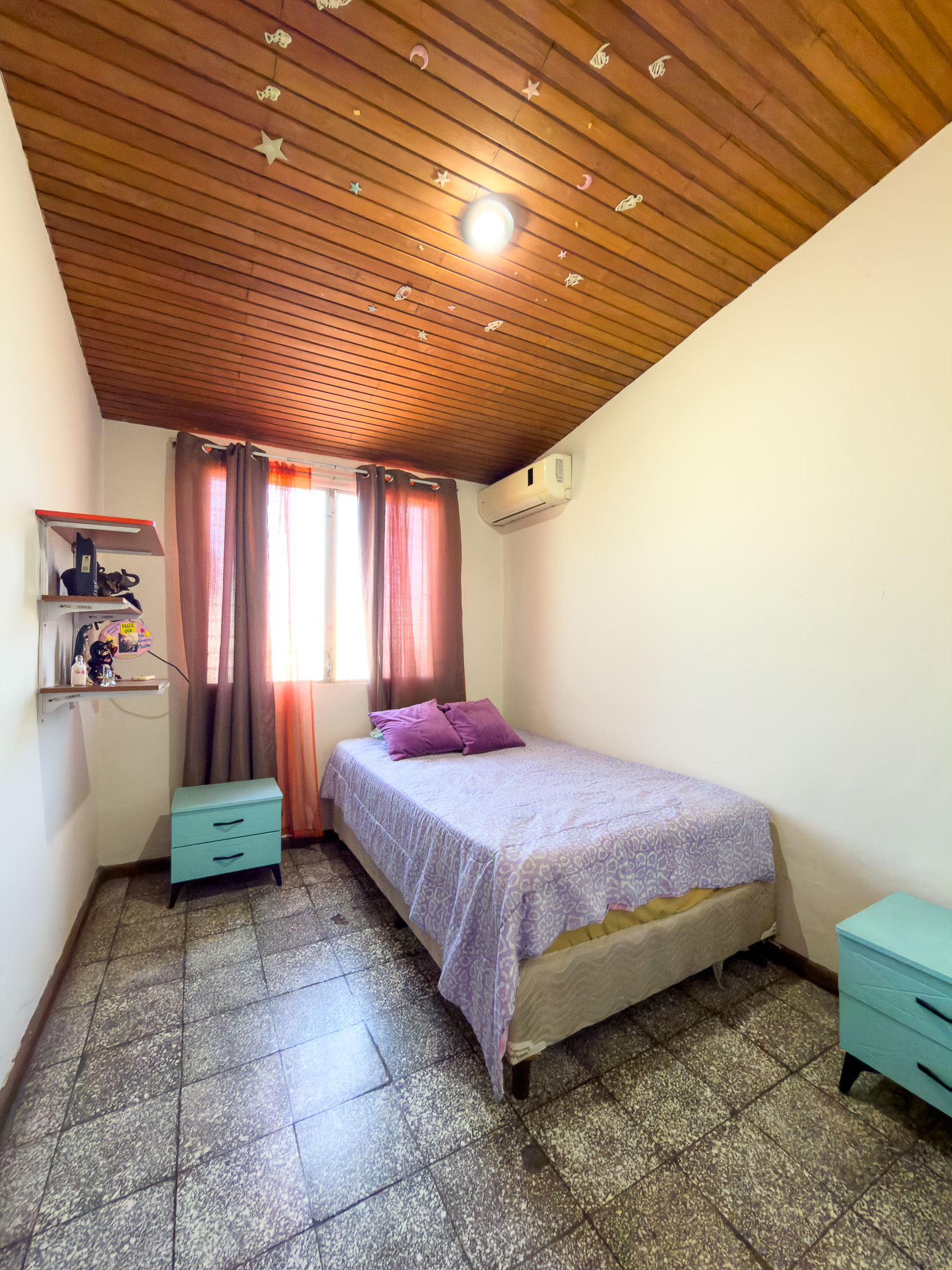 CASA EN RESIDENCIAL METRÓPOLIS, SAN SALVADOR