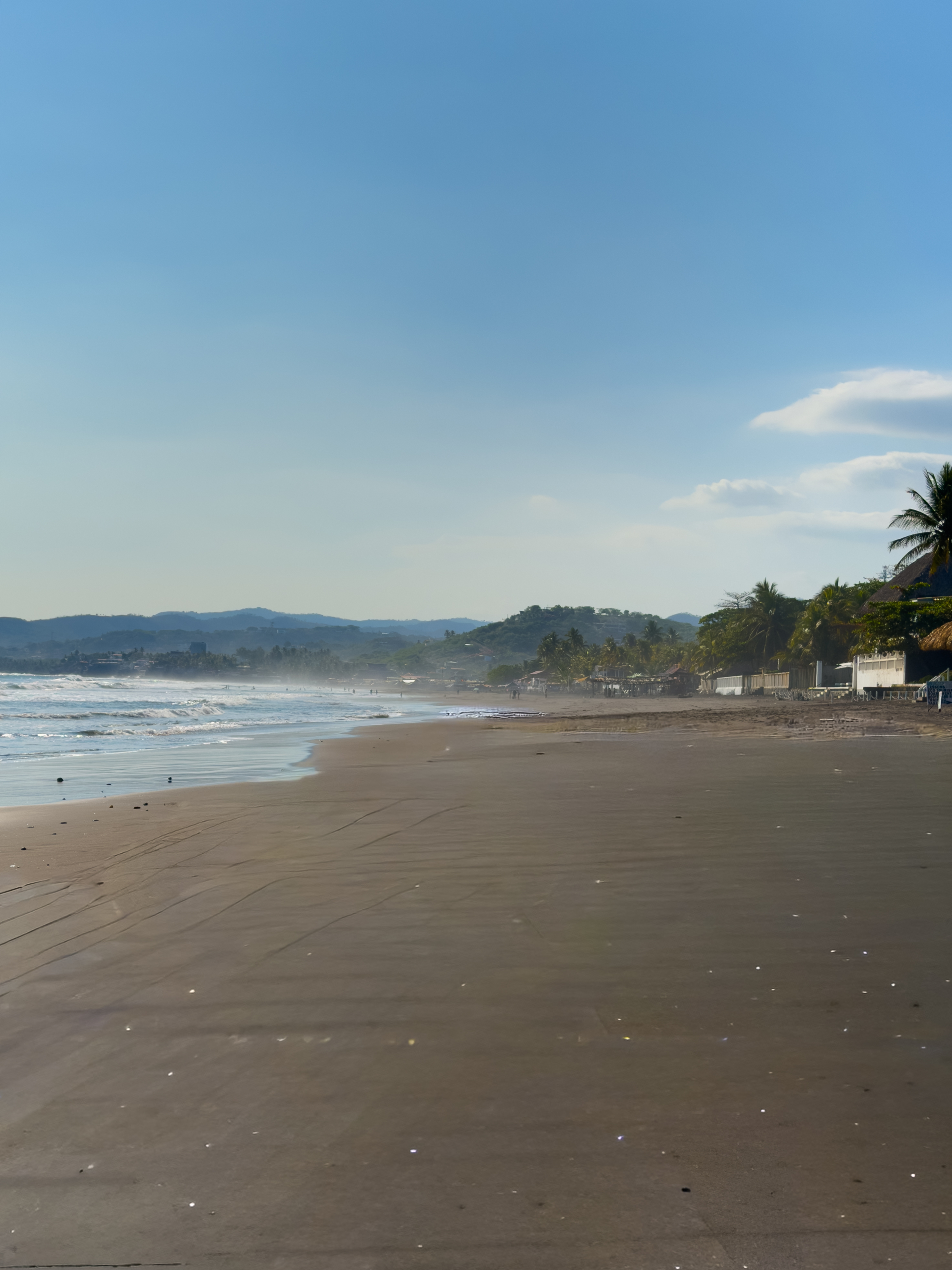 HOTEL EN VENTA FRENTE AL MAR EN PLAYA SAN BLAS, LA LIBERTAD