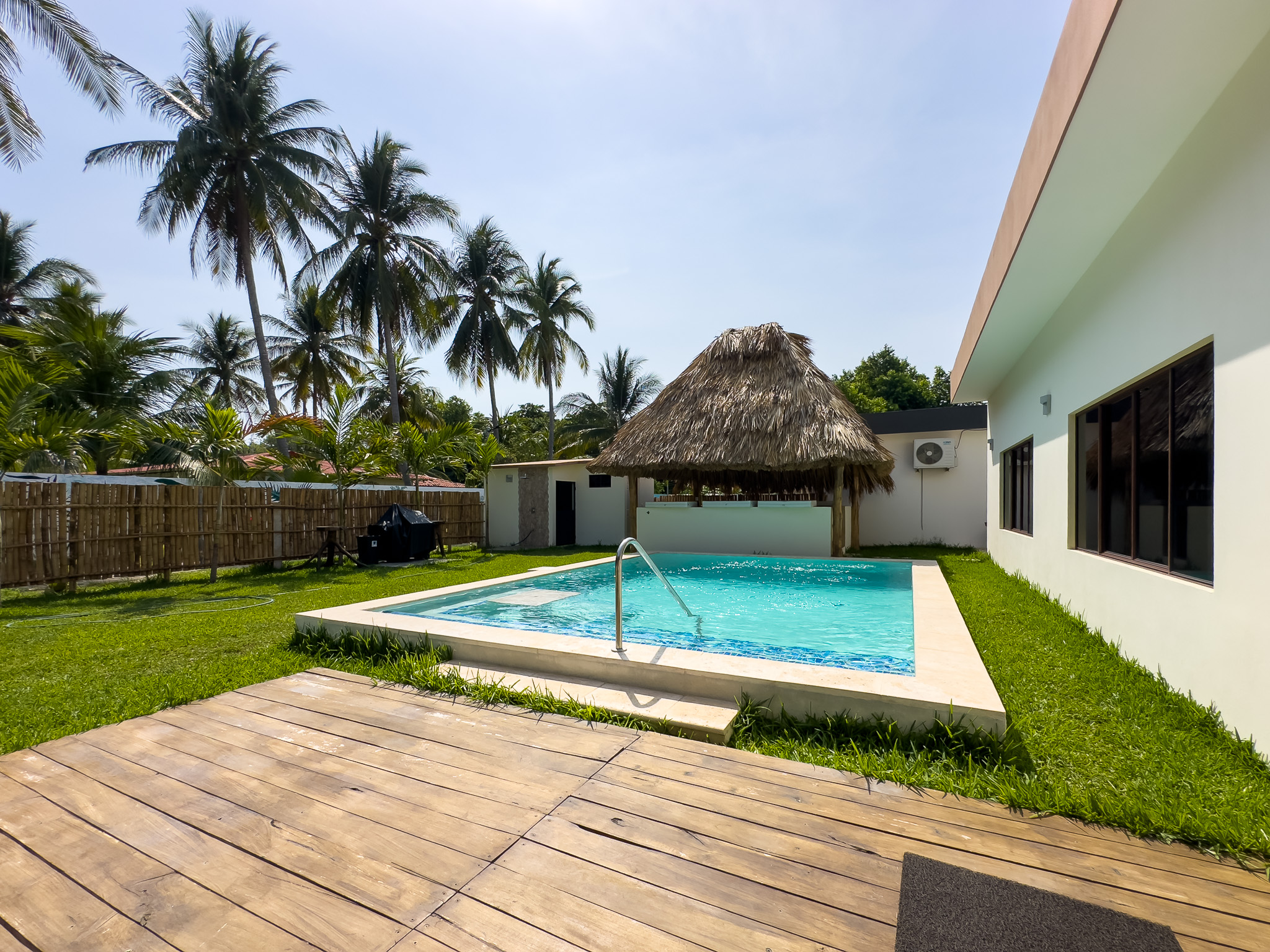 VILLA DE 3 CASAS INDEPENDIENTES FULL AMUEBLADAS, COSTA DEL SOL