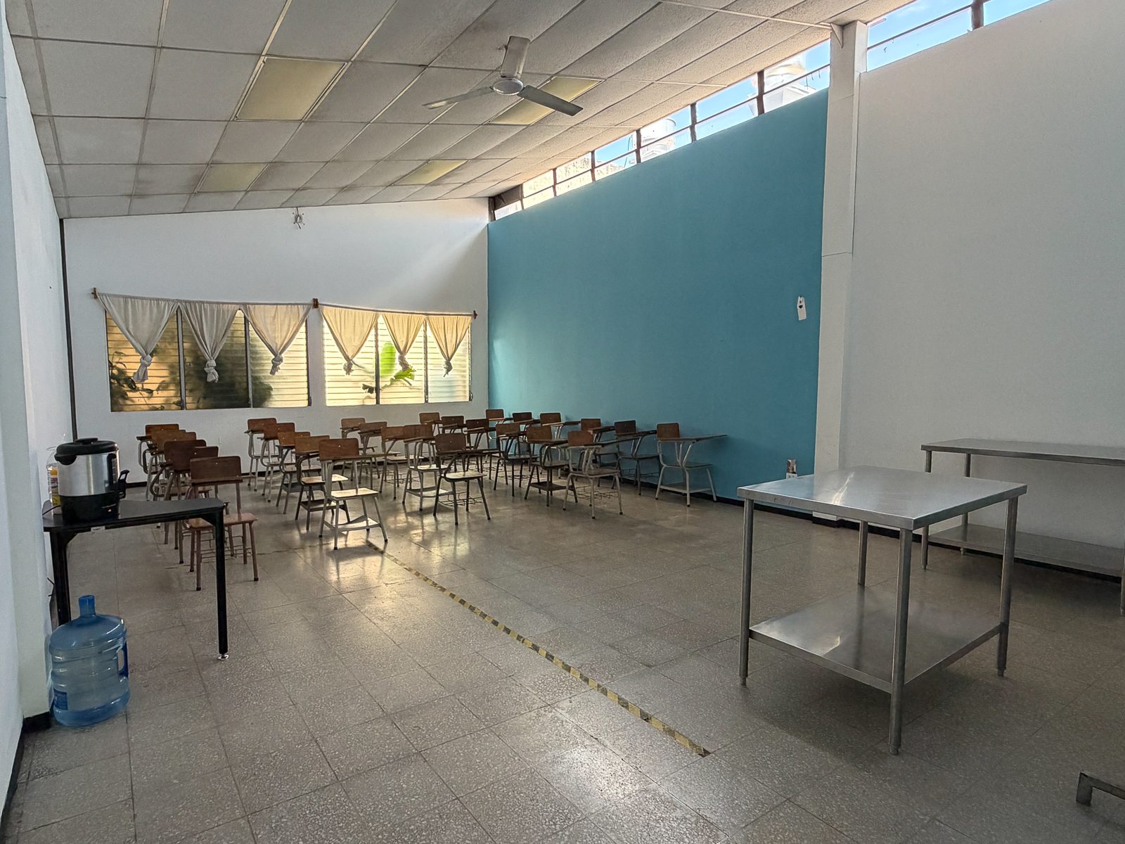DR828-14 PROPIEDAD PARA USO COMERCIAL O INDUSTRIAL EN SANTA ANA