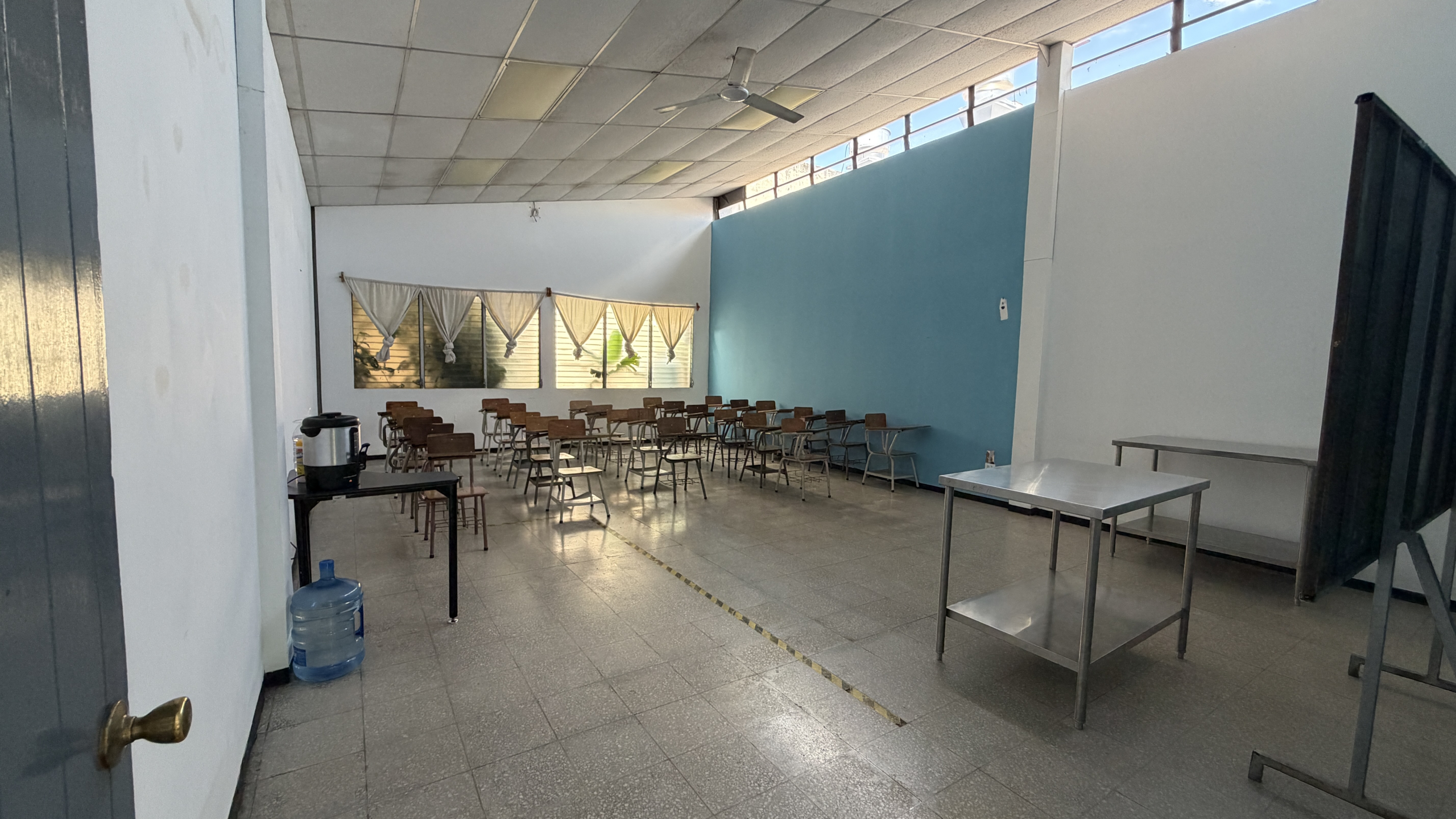 PROPIEDAD PARA USO COMERCIAL O INDUSTRIAL EN SANTA ANA