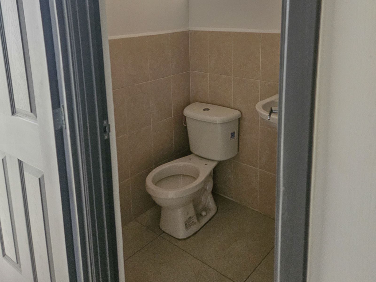 DR792-15 CASAS DE 2 NIVELES EN ZARAGOZA, LA LIBERTAD