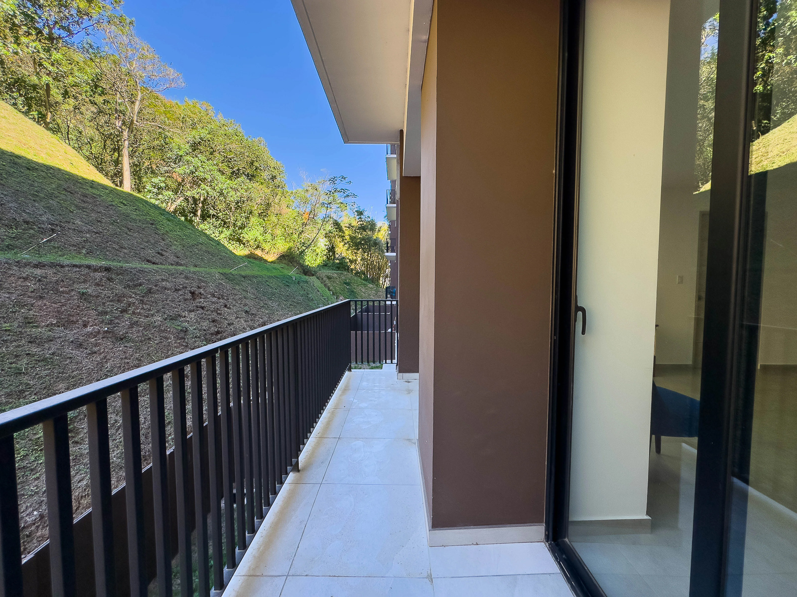 DA830-10 APARTAMENTO EN CONDOMINIO ARTEA, LA LIBERTAD