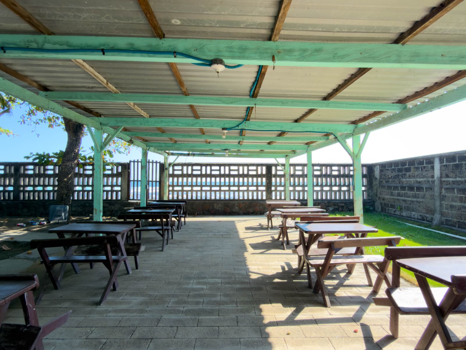 DR832-17 HOTEL EN VENTA FRENTE AL MAR EN PLAYA SAN BLAS, LA LIBERTAD