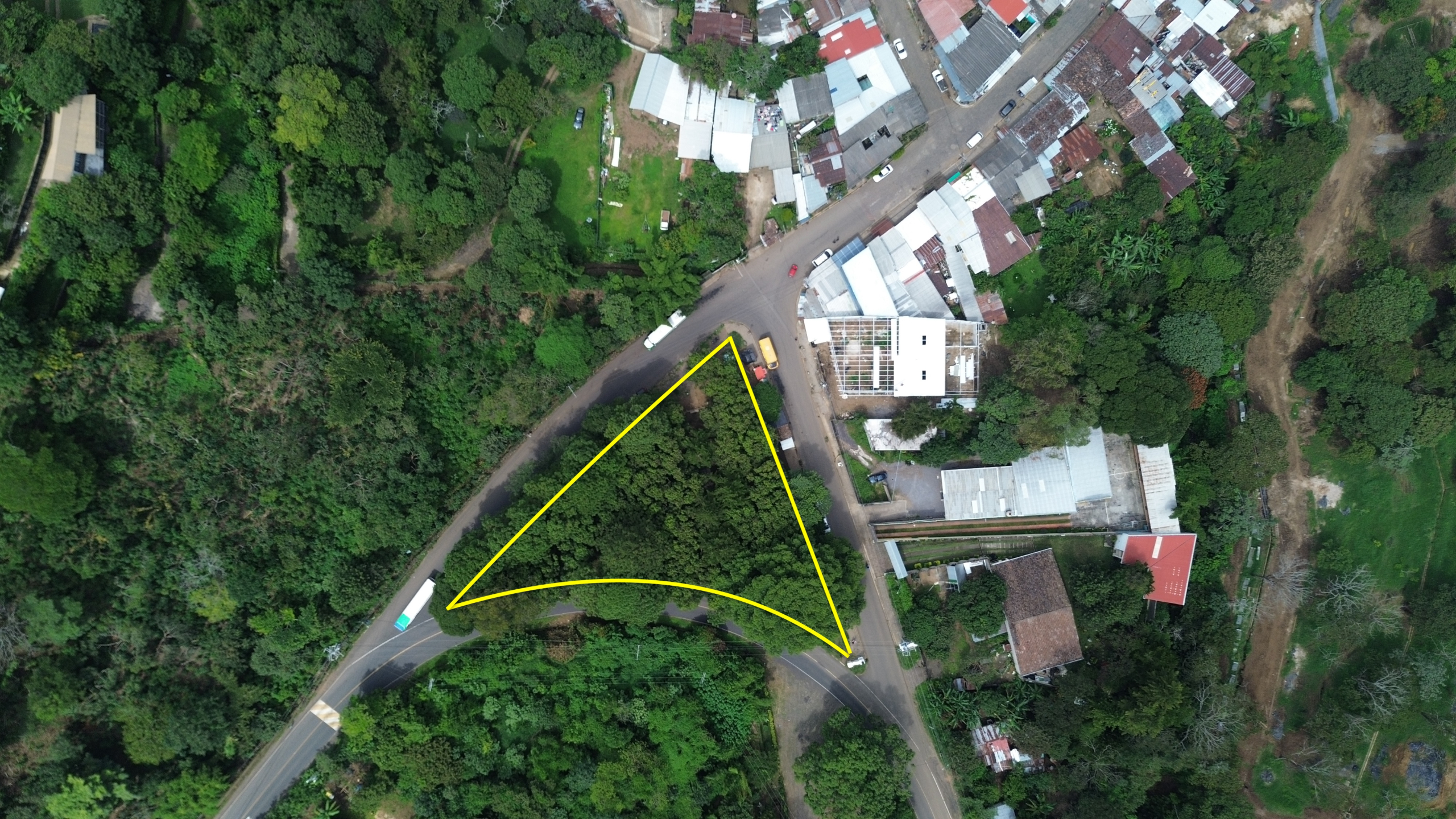 TERRENO COMERCIAL EN ATACO, AHUACHAPÁN