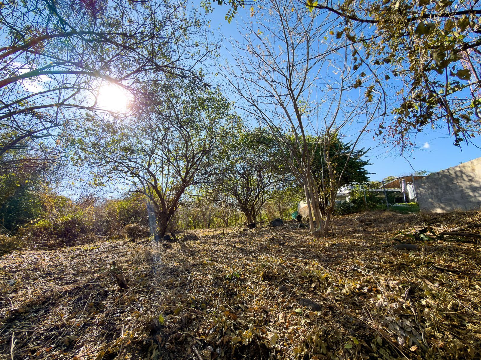 DT811-4 TERRENO EN RESIDENCIAL SOL Y MAR, LA LIBERTAD