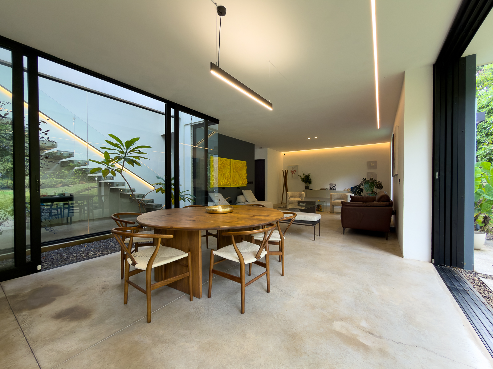 DR804-11 CASA EN RESIDENCIAL EL ENCANTO, LA LIBERTAD