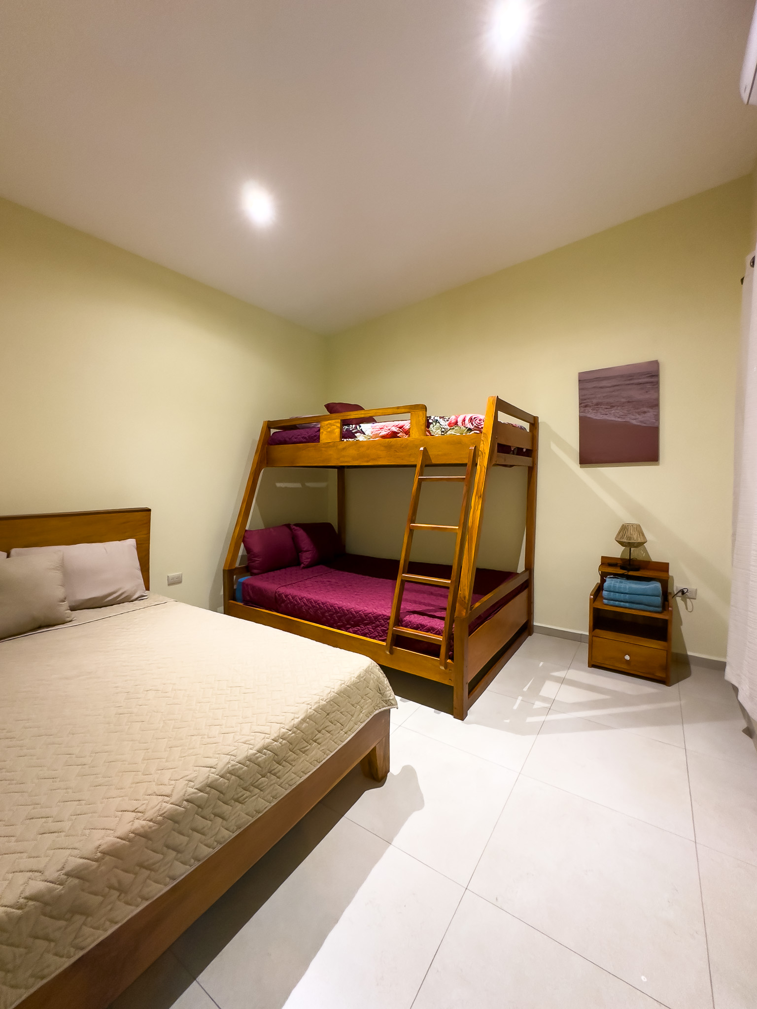 VILLA DE 3 CASAS INDEPENDIENTES FULL AMUEBLADAS, COSTA DEL SOL
