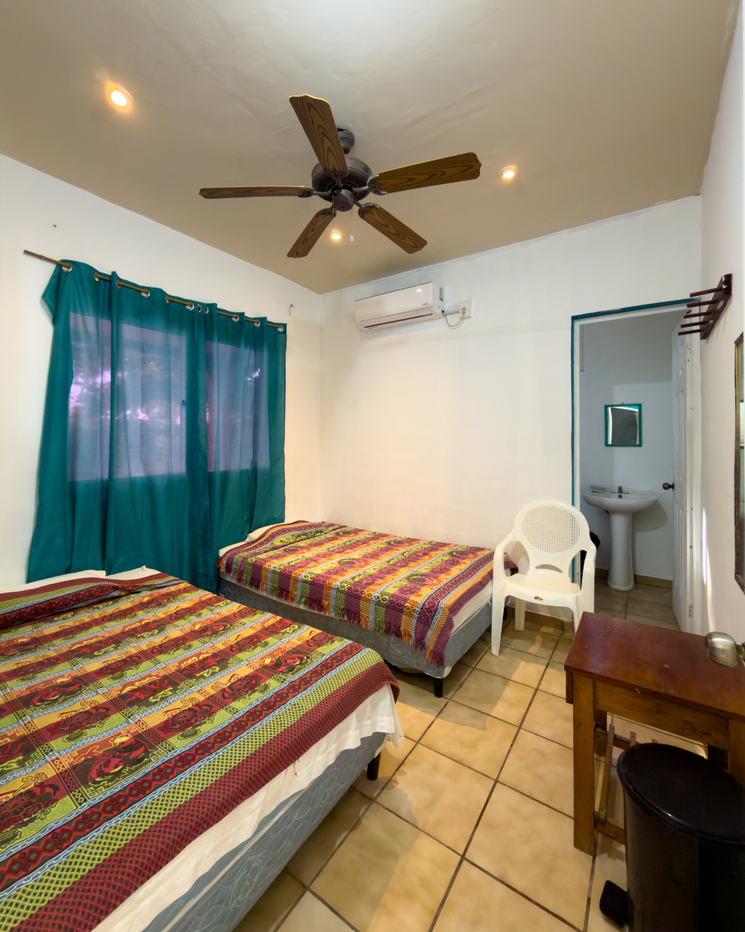 HOTEL EN VENTA FRENTE AL MAR EN PLAYA SAN BLAS, LA LIBERTAD