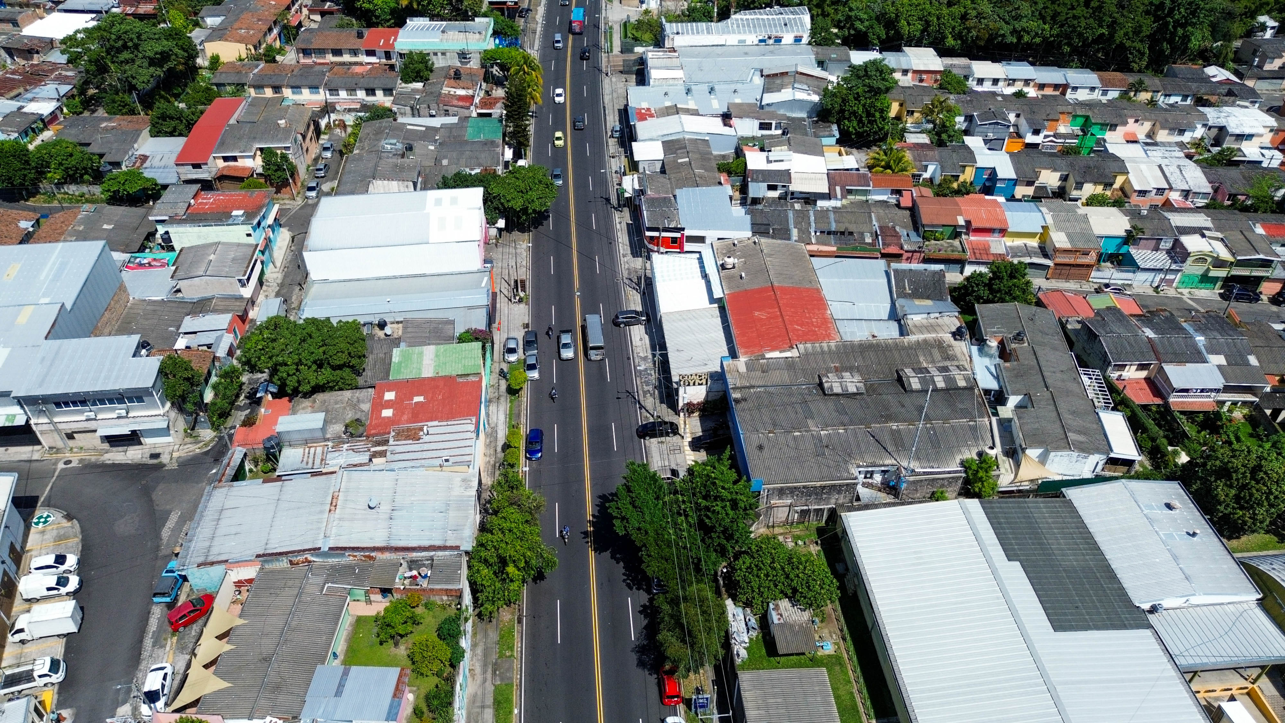 PROPIEDAD COMERCIAL EN CALLE BERNAL, SAN SALVADOR