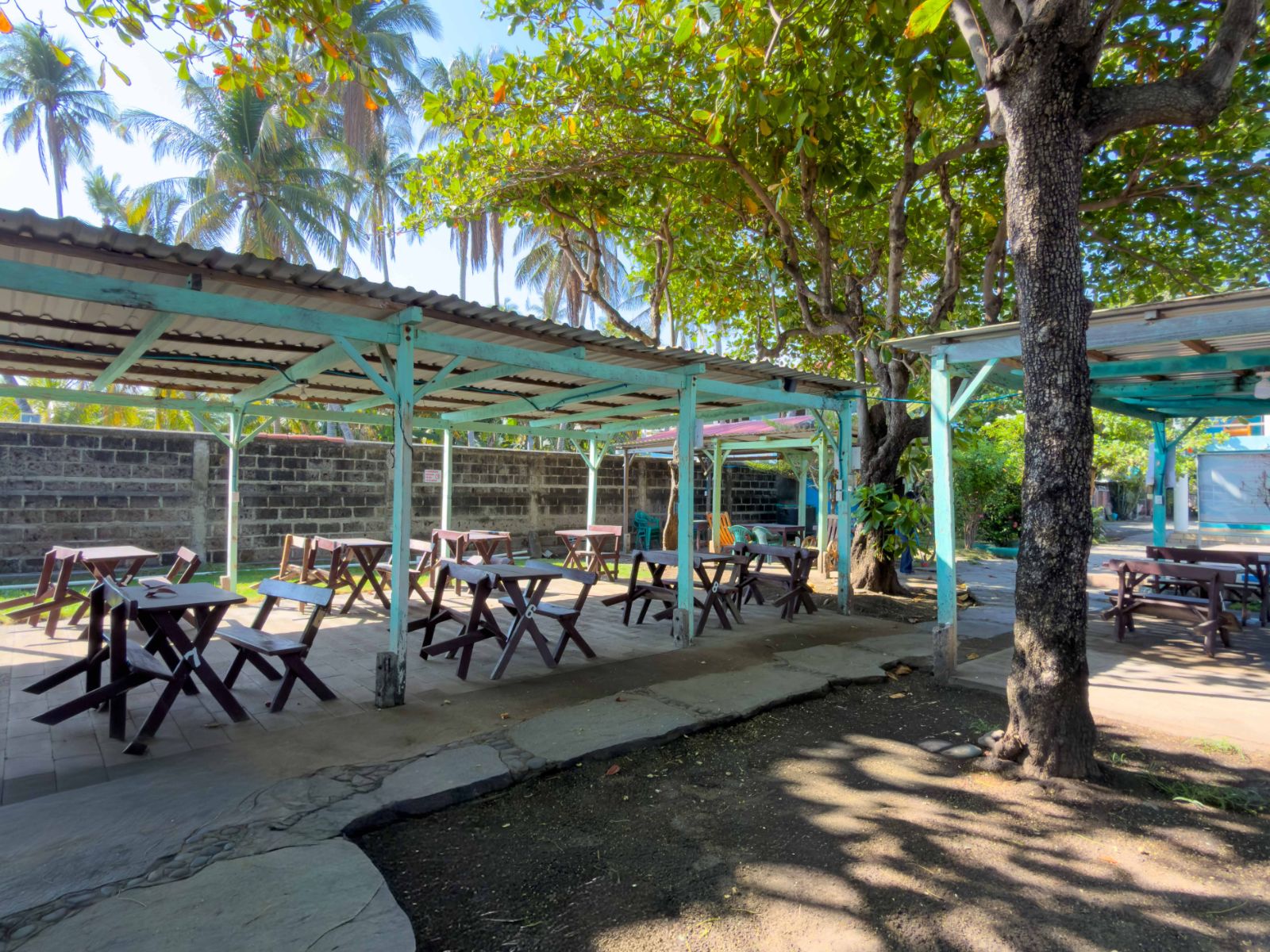 DR832-34 HOTEL EN VENTA FRENTE AL MAR EN PLAYA SAN BLAS, LA LIBERTAD