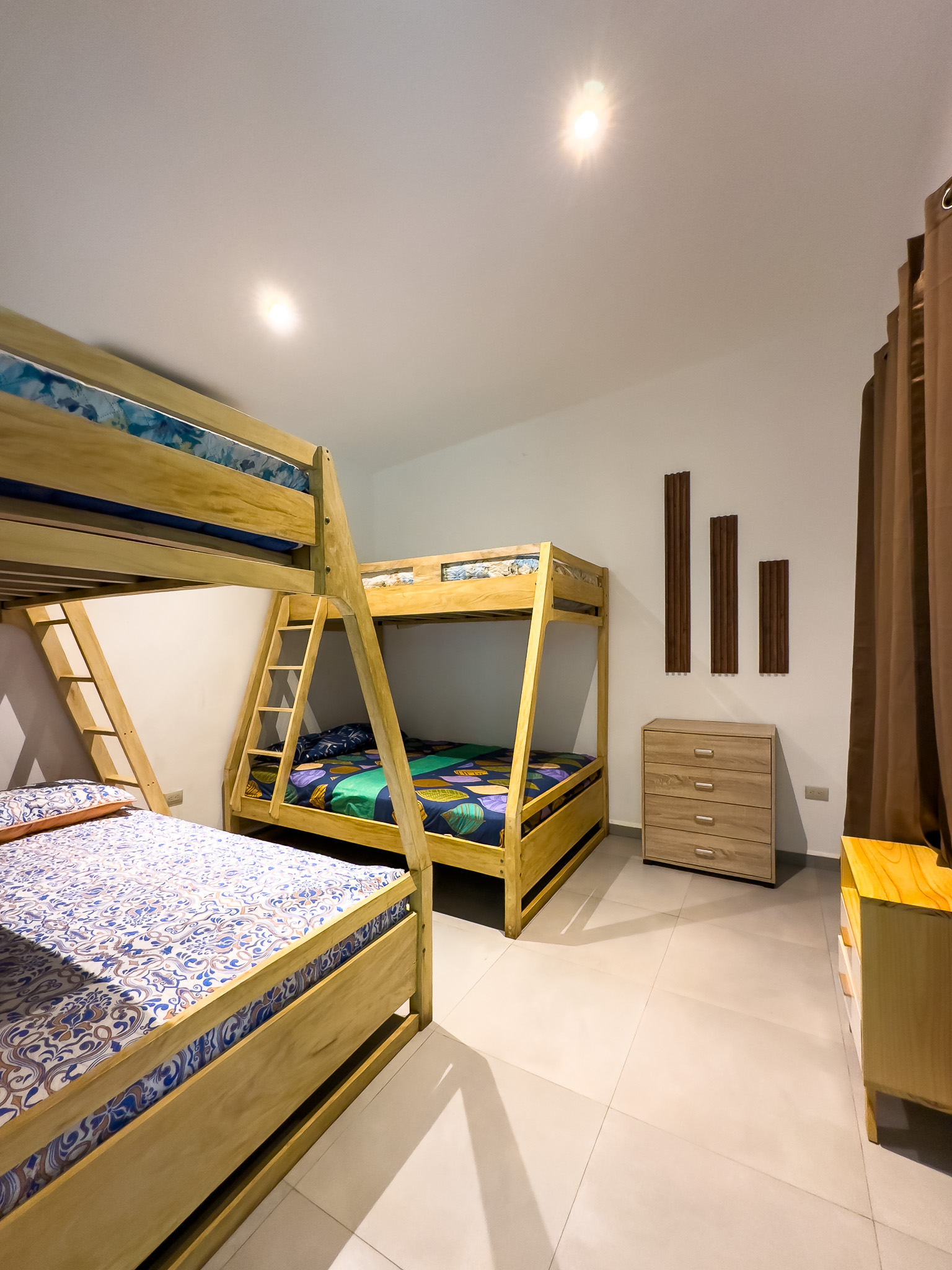 VILLA DE 3 CASAS INDEPENDIENTES FULL AMUEBLADAS, COSTA DEL SOL