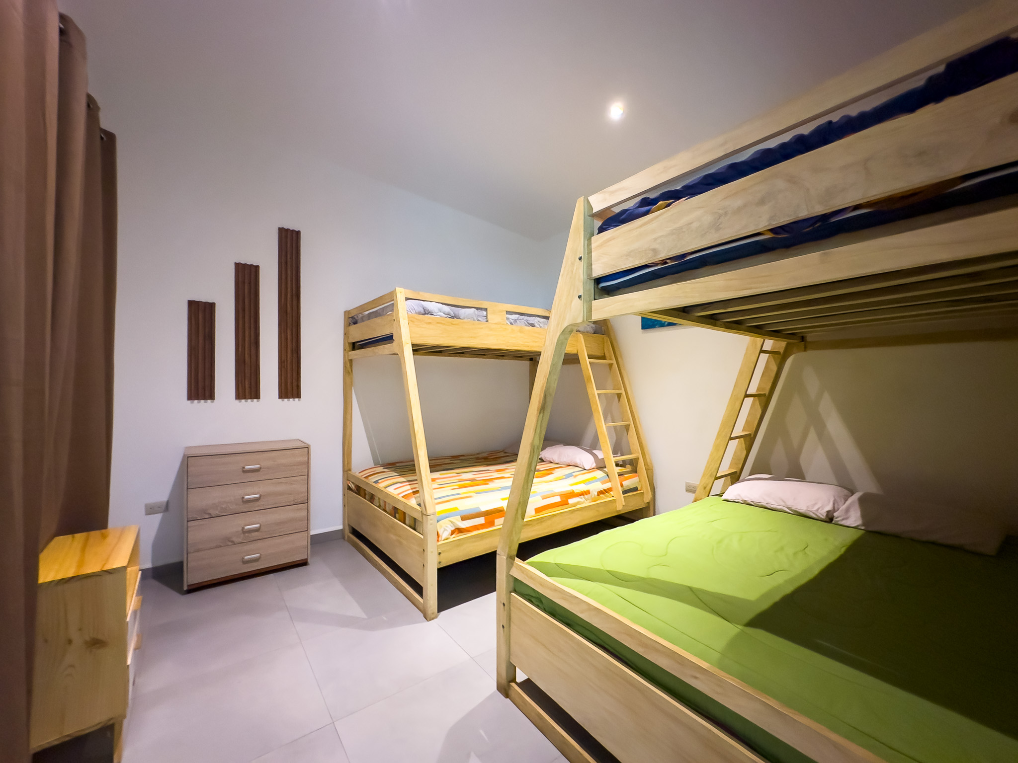 VILLA DE 3 CASAS INDEPENDIENTES FULL AMUEBLADAS, COSTA DEL SOL