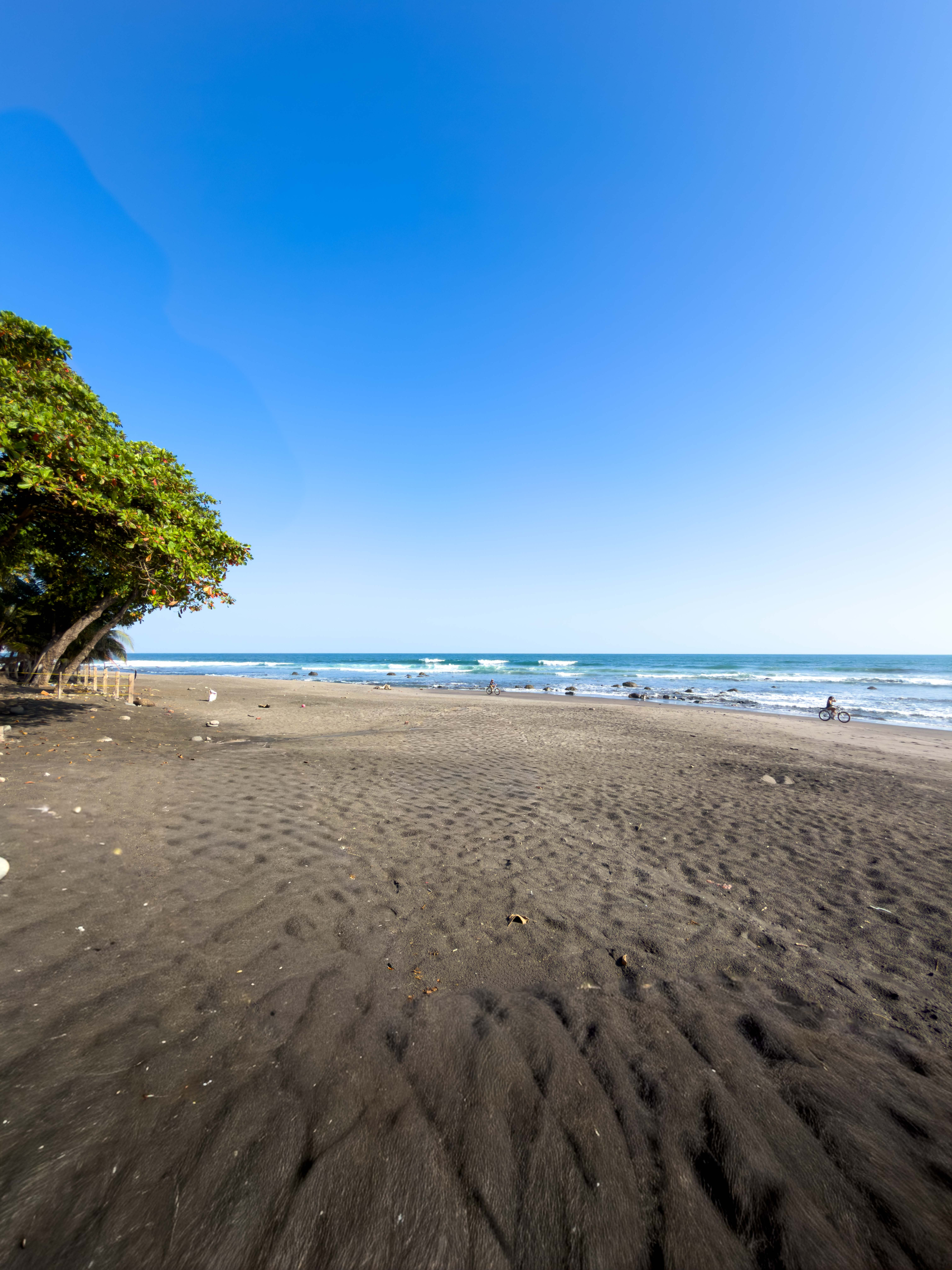 PROPIEDAD FRENTE AL MAR EN PLAYA SAN BLAS, LA LIBERTAD