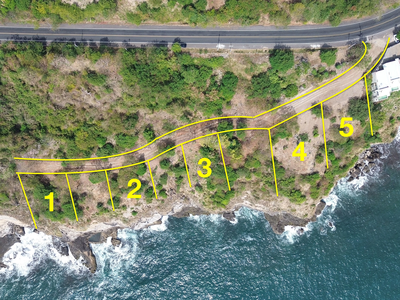 DT657-7 LOTES EN ACANTILADOS FRENTE AL MAR EN ZONA DEL ZONTE, LA LIBERTAD