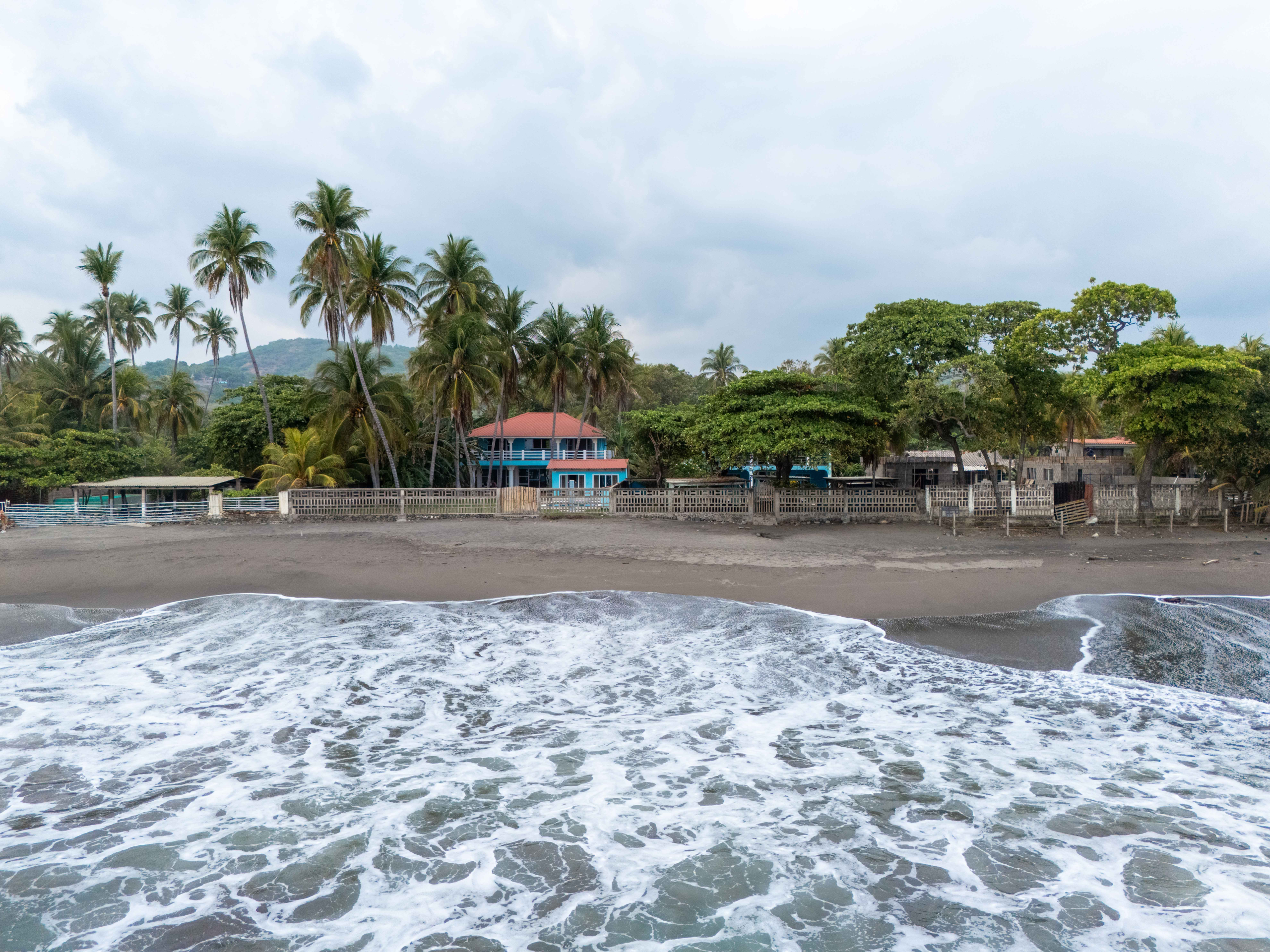 PROPIEDAD FRENTE AL MAR EN PLAYA SAN BLAS, LA LIBERTAD