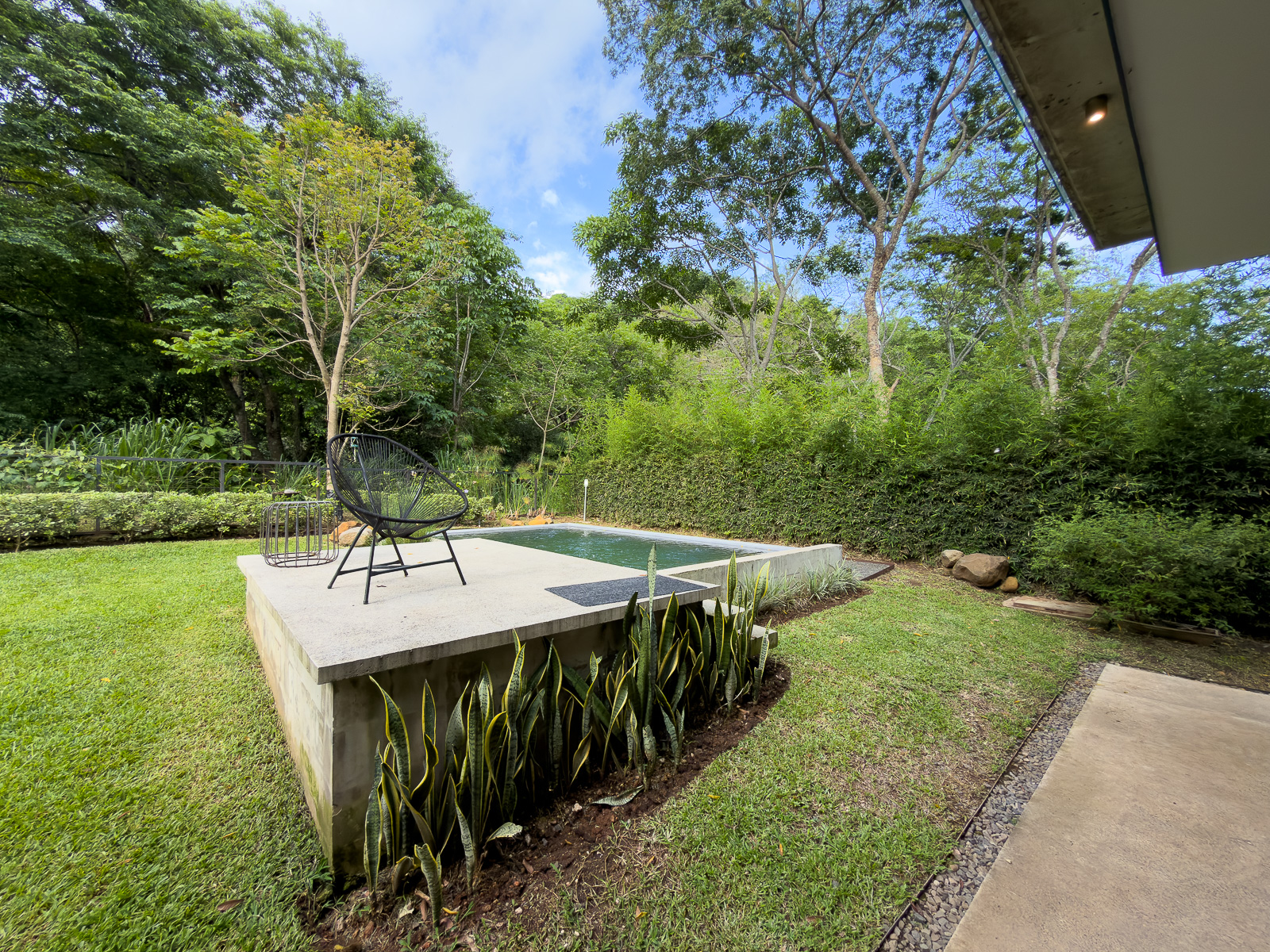 DR804-22 CASA EN RESIDENCIAL EL ENCANTO, LA LIBERTAD
