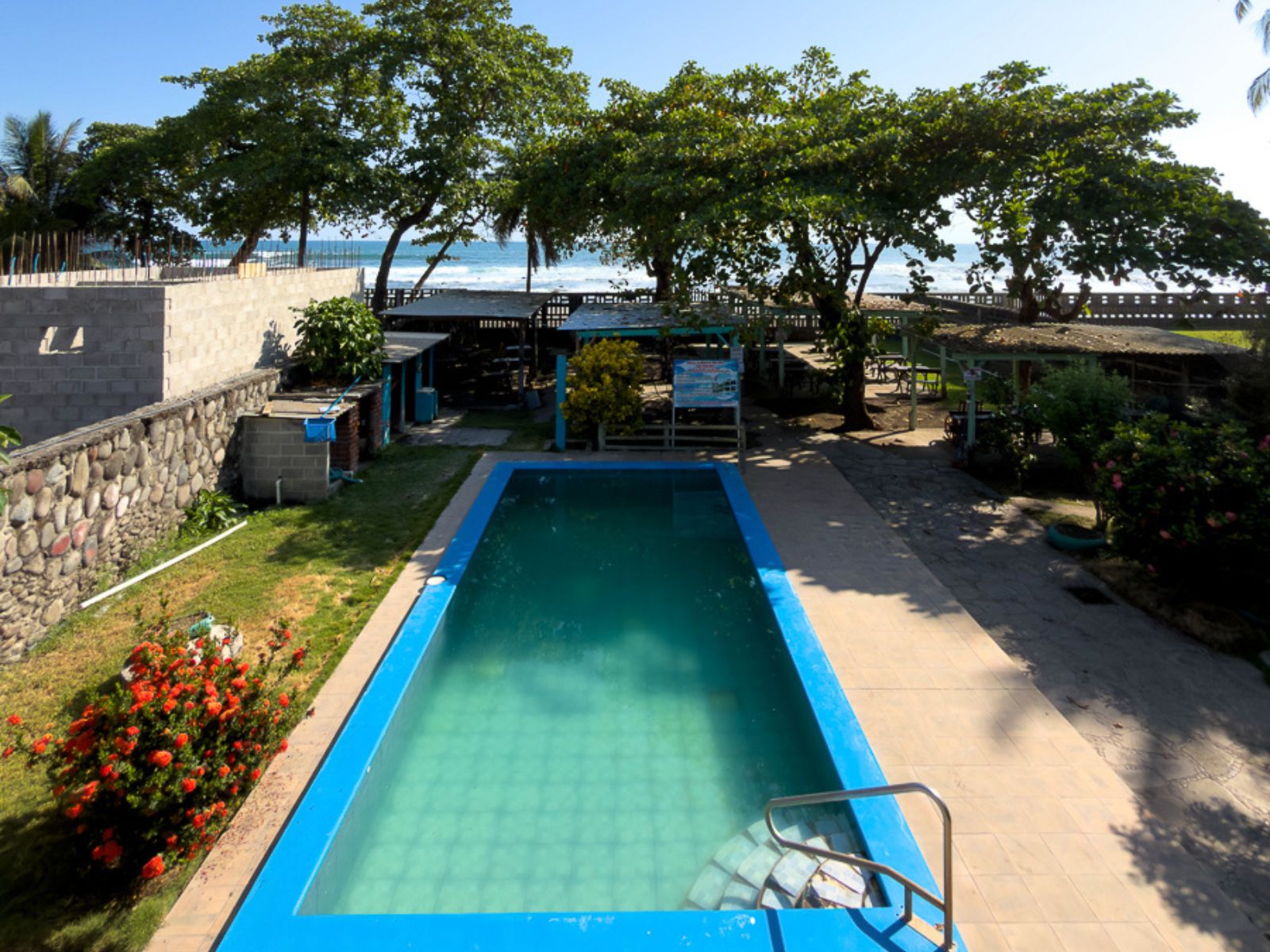 DR832-5 HOTEL EN VENTA FRENTE AL MAR EN PLAYA SAN BLAS, LA LIBERTAD