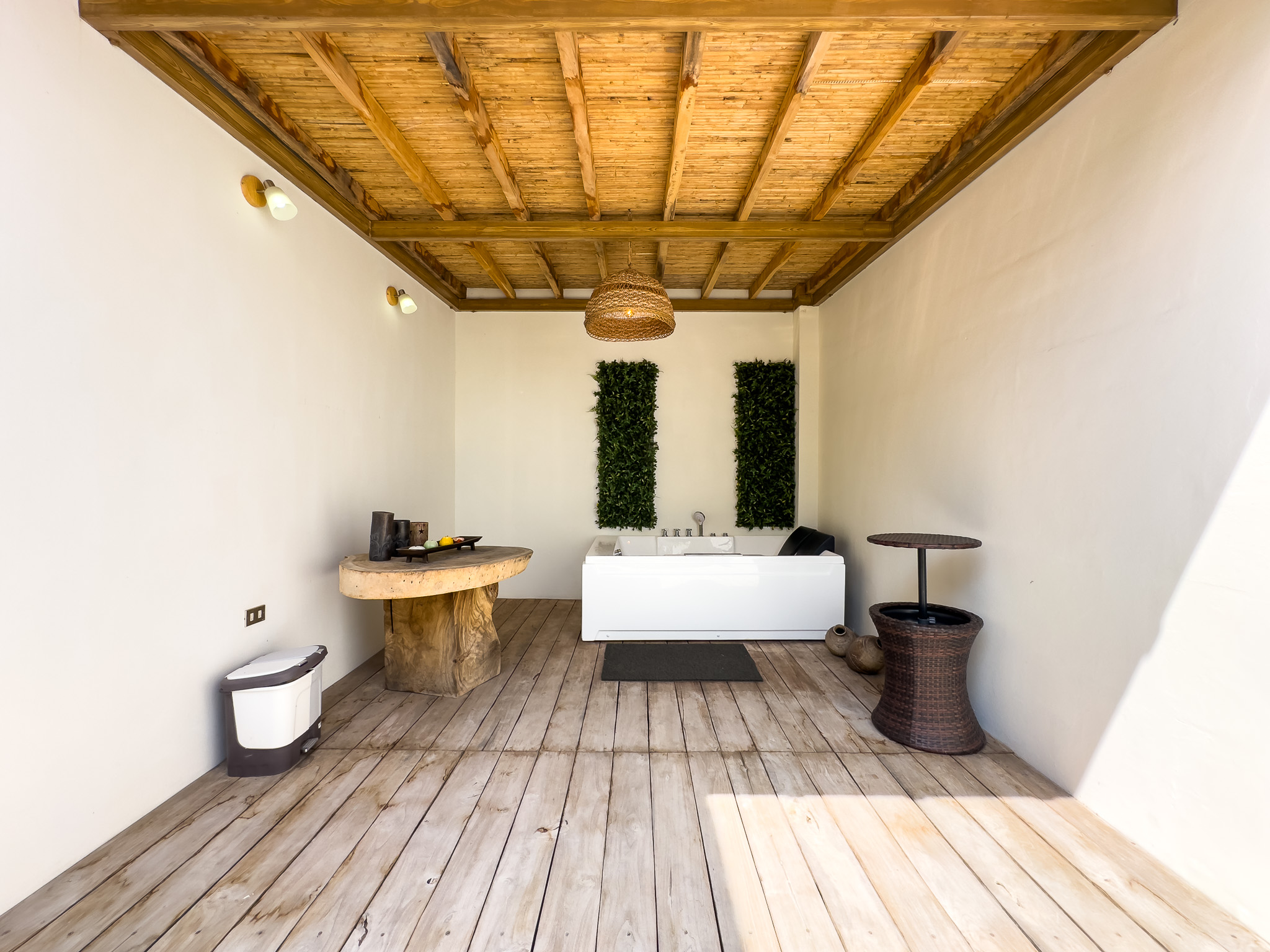VILLA DE 3 CASAS INDEPENDIENTES FULL AMUEBLADAS, COSTA DEL SOL