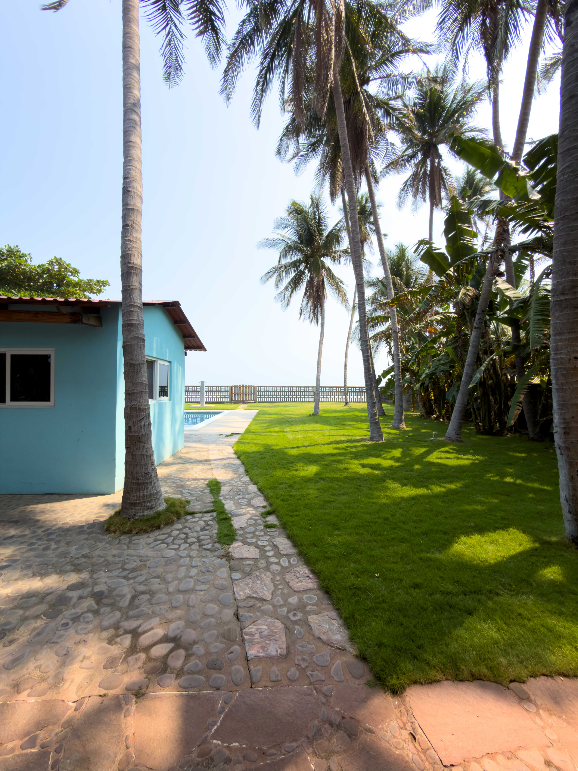 PROPIEDAD FRENTE AL MAR EN PLAYA SAN BLAS, LA LIBERTAD