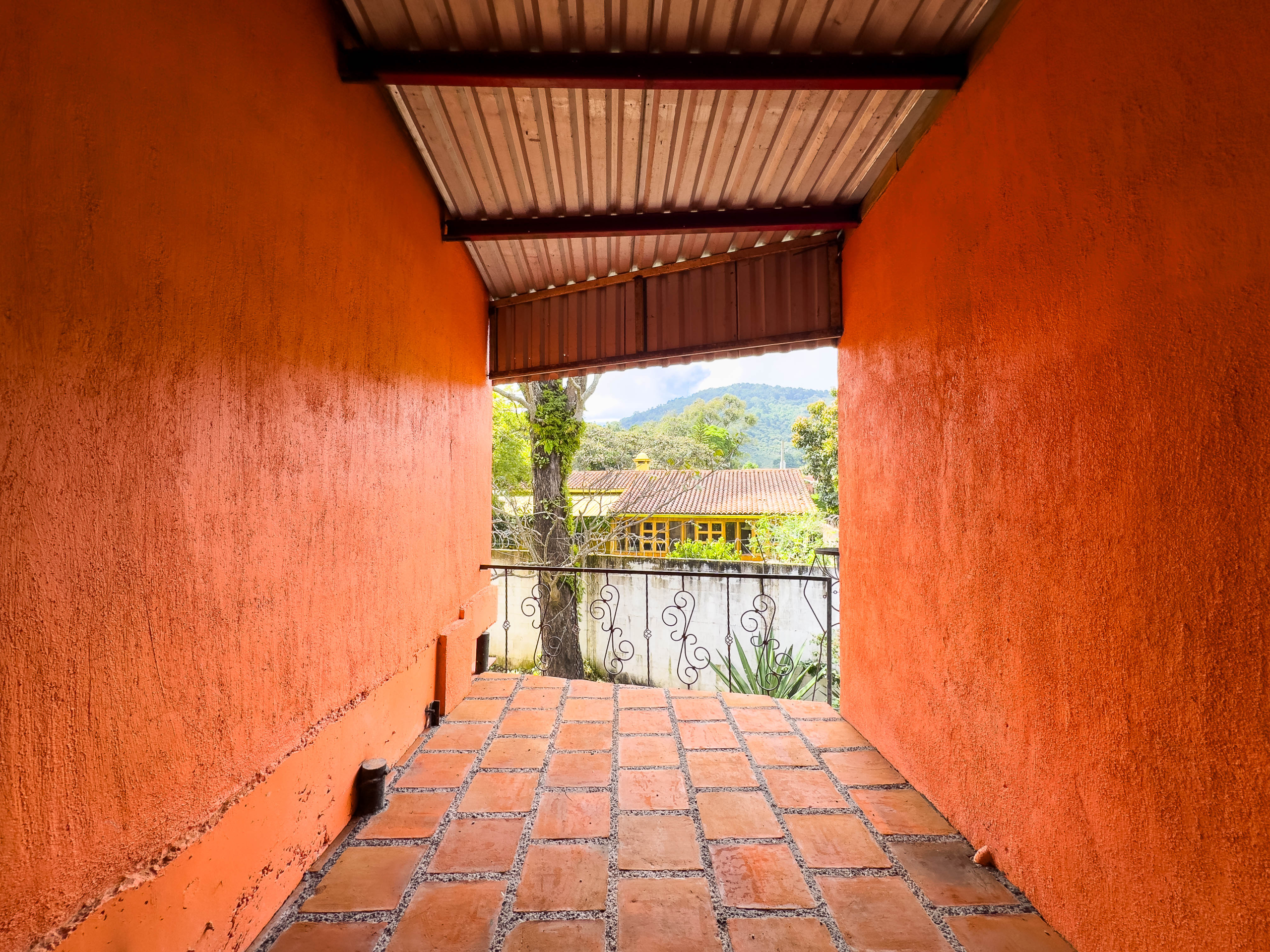 CABAÑAS CON DISEÑO RÚSTICO EN APANECA, AHUACHAPÁN, EL SALVADOR