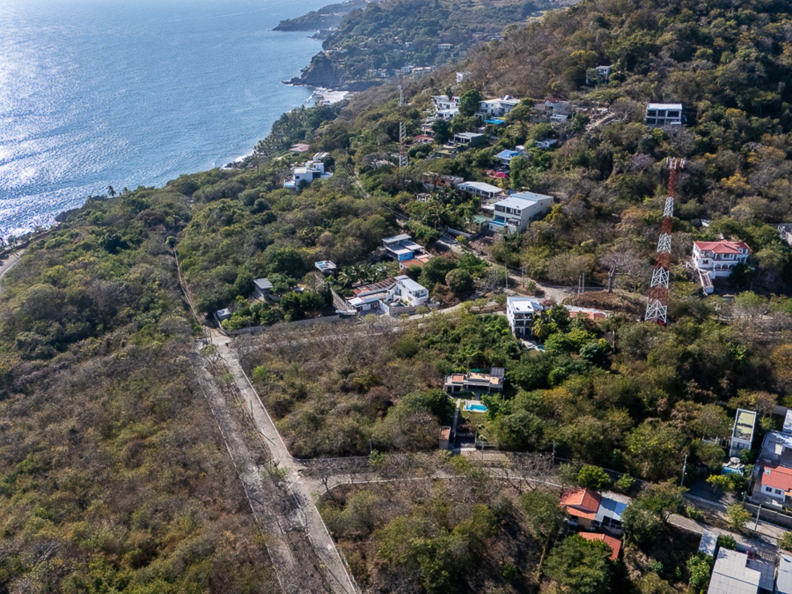 DT811-7 TERRENO EN RESIDENCIAL SOL Y MAR, LA LIBERTAD