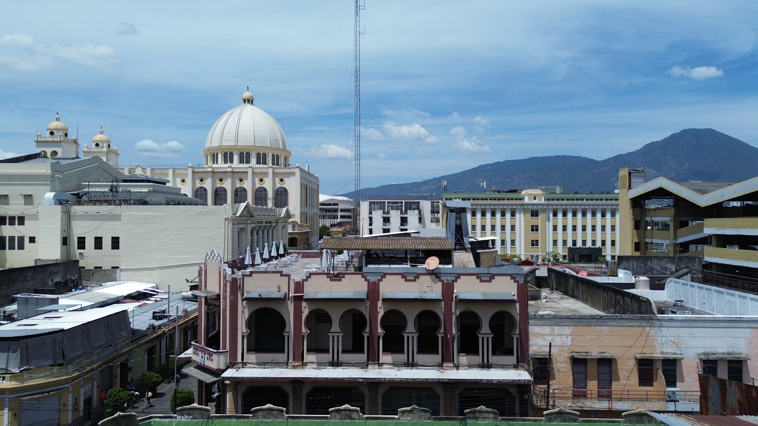 PROPIEDAD EN EL CENTRO HISTÓRICO DE SAN SALVADOR