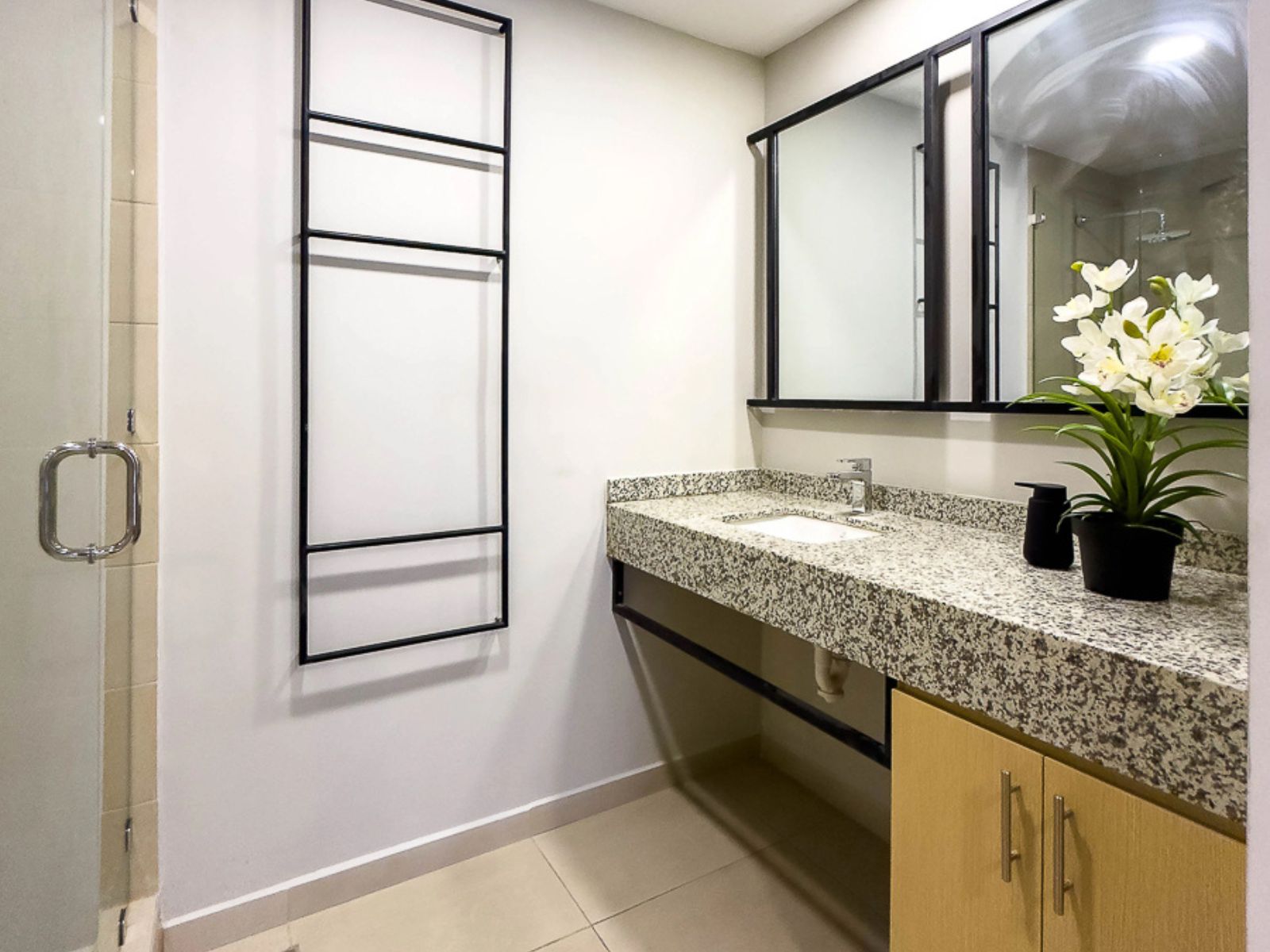 DA728-8 APARTAMENTO “NUEVO” EN COLONIA SAN FRANCISCO, SAN SALVADOR – APT 102