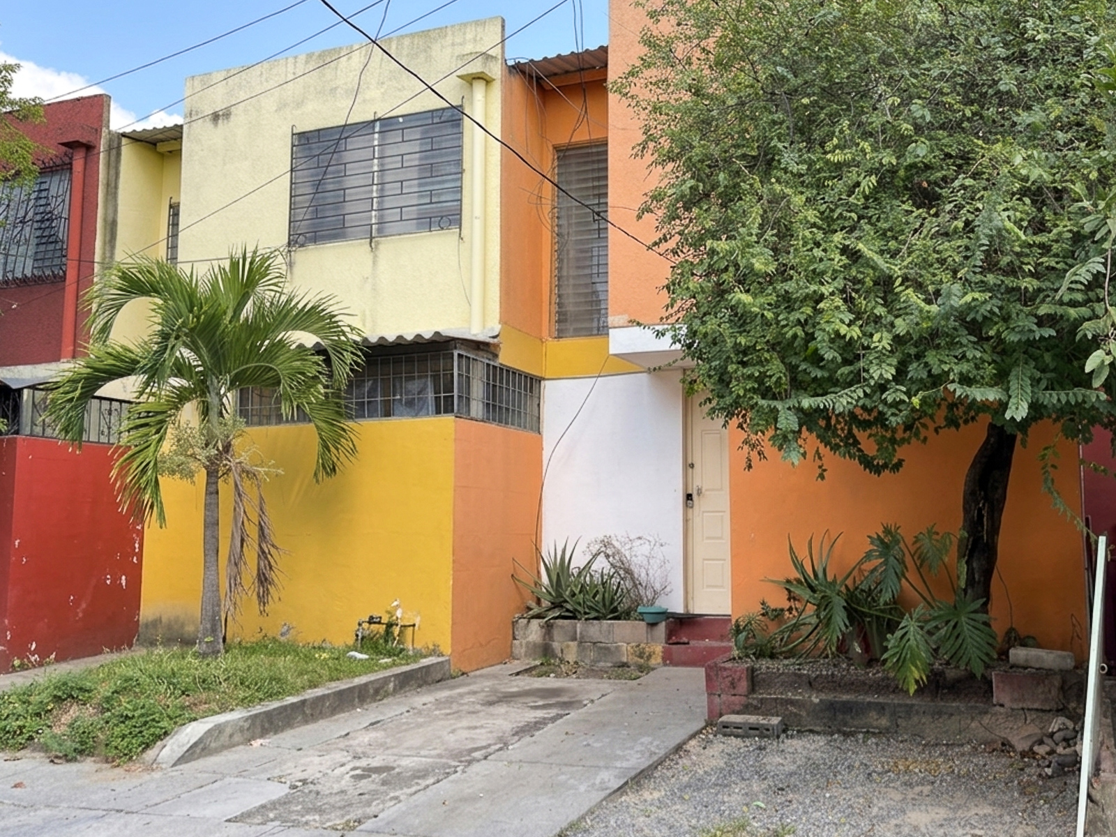DR824-8 CASA EN RESIDENCIAL AUSTRALIA, ZONA UNICENTRO METROPOLIS, SAN SALVADOR