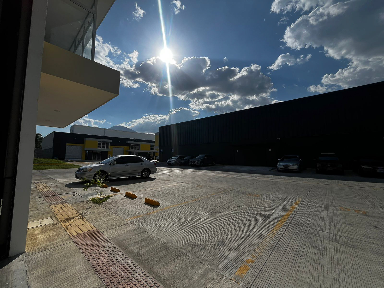 DAB817-8 BODEGAS A ESTRENAR EN DISTRIBODEGAS, APOPA