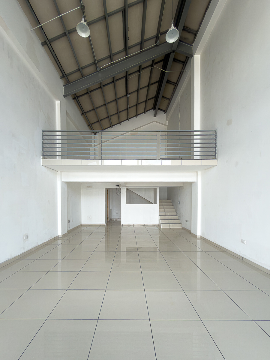DAL829-5 LOCALES COMERCIALES EN PLAZA TRIANA – LA MASCOTA, SAN SALVADOR