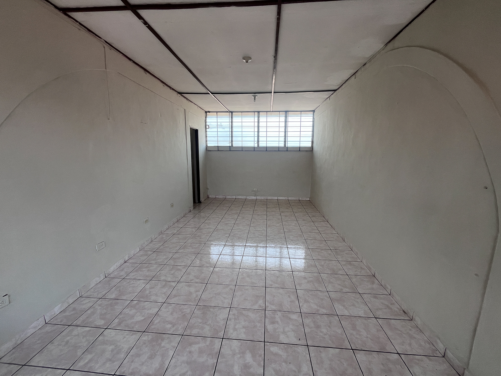 DAL757-9 PLAZA COMERCIAL EN QUEZALTEPEQUE, SAN SALVADOR