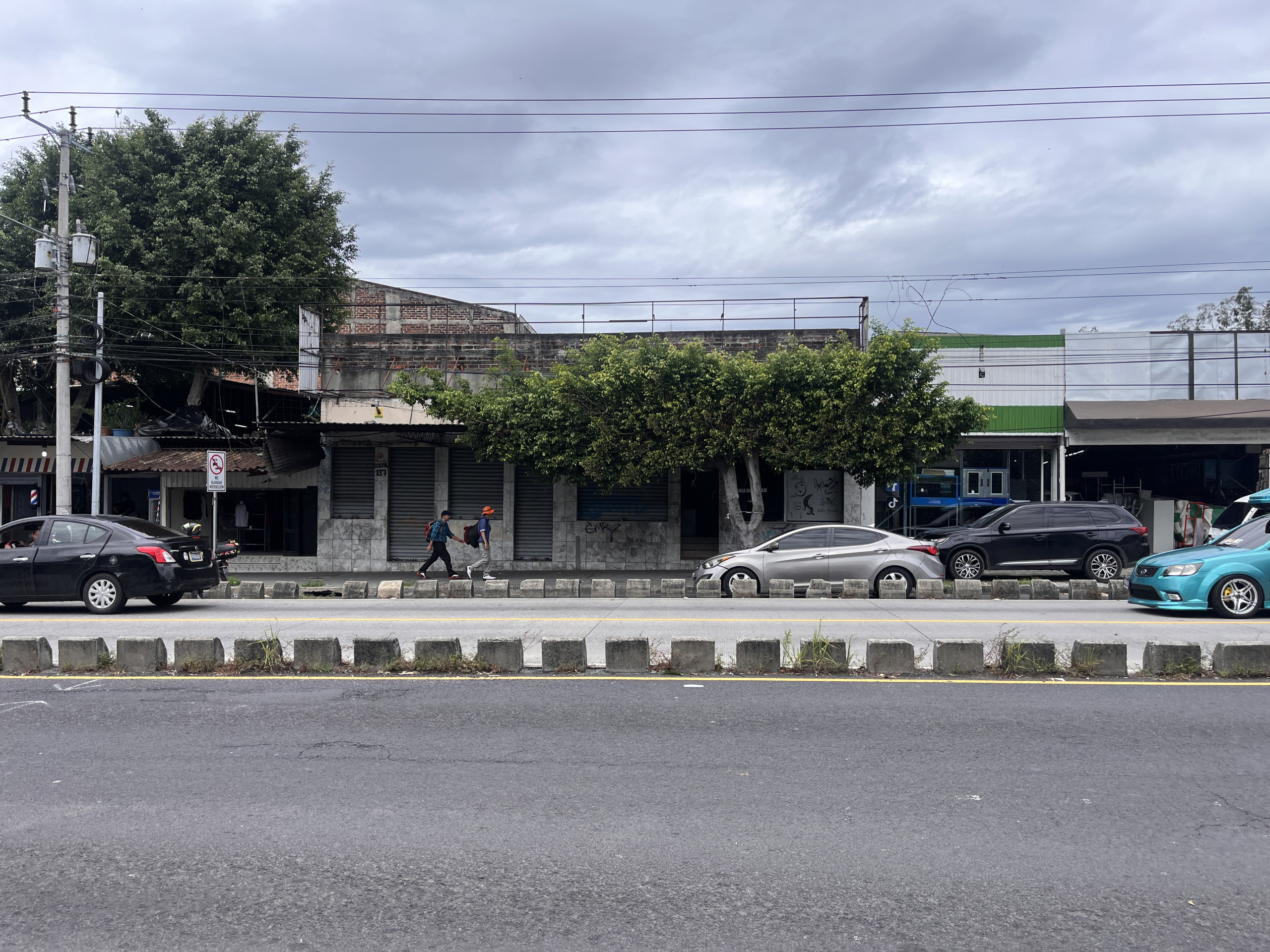 PROPIEDAD EN EL CENTRO DE SAN SALVADOR, ALAMEDA JUAN PABLO II