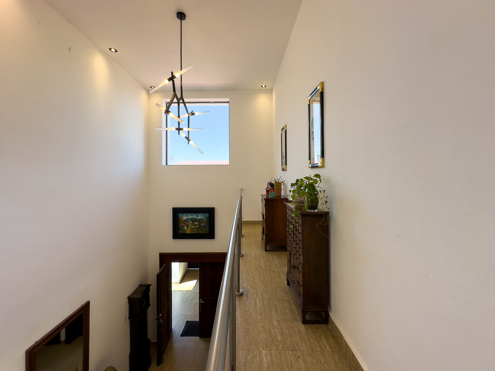 DR645-11 CASA EN RESIDENCIAL LOMAS DE ALTAMIRA, SAN SALVADOR