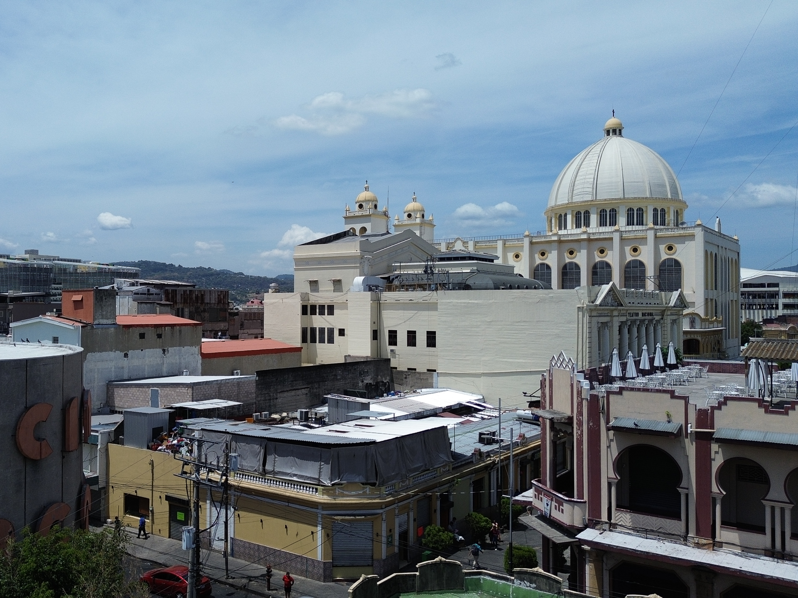 DL707-9 PROPIEDAD EN EL CENTRO HISTÓRICO DE SAN SALVADOR