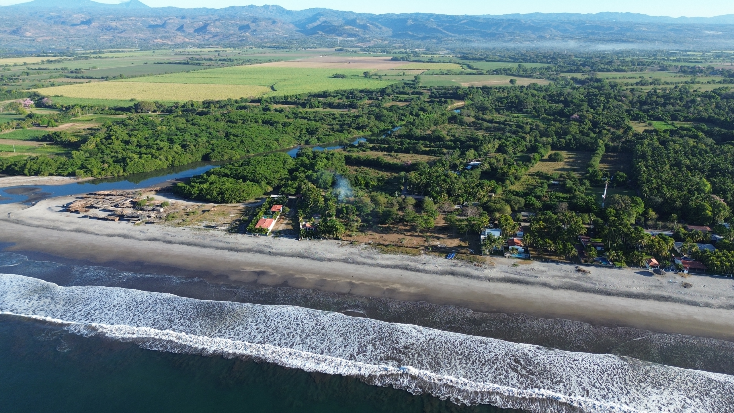 TERRENO PARA DESARROLLO EN PLAYA CANGREJERA, LA LIBERTAD