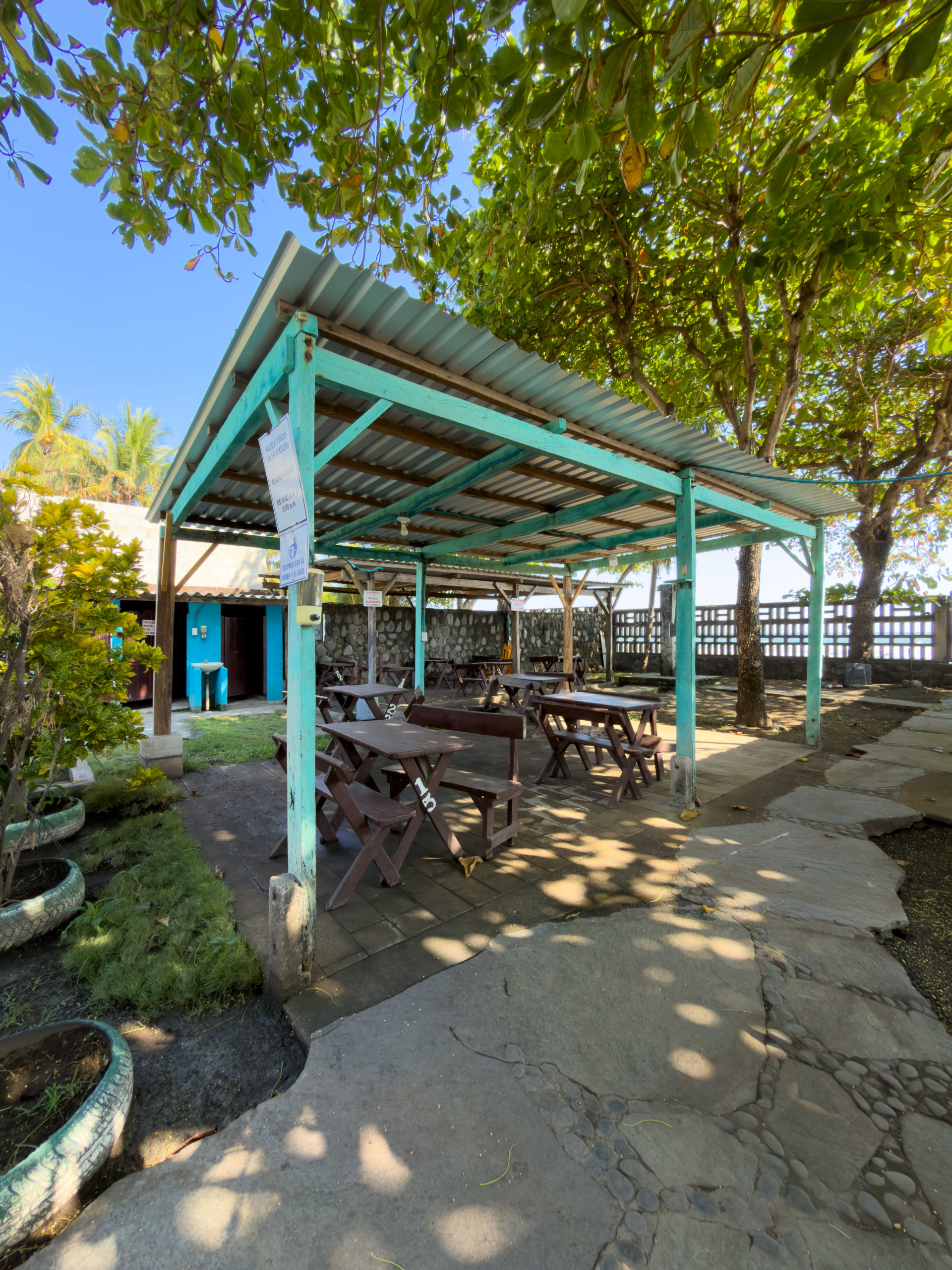 HOTEL EN VENTA FRENTE AL MAR EN PLAYA SAN BLAS, LA LIBERTAD