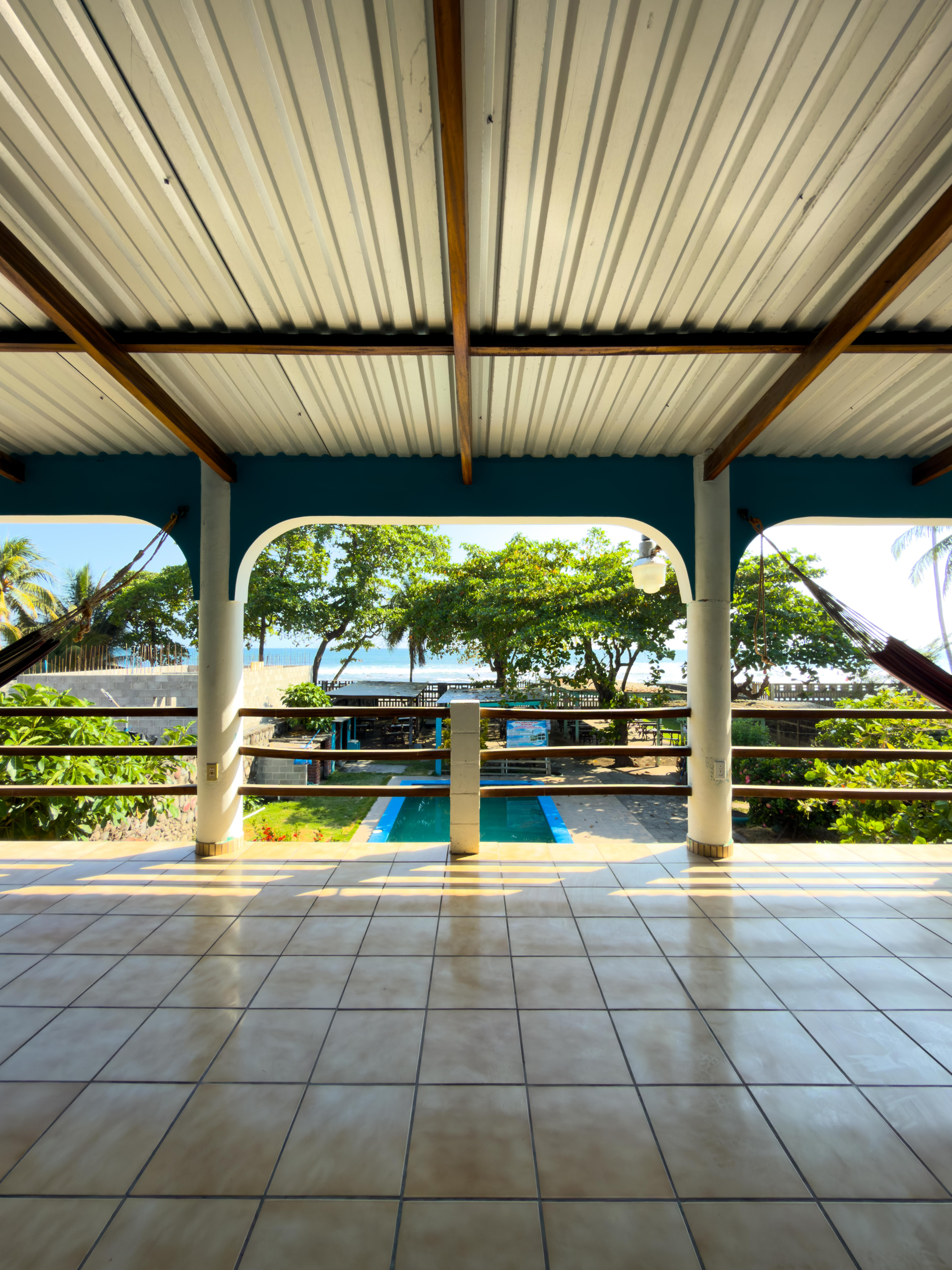 HOTEL EN VENTA FRENTE AL MAR EN PLAYA SAN BLAS, LA LIBERTAD