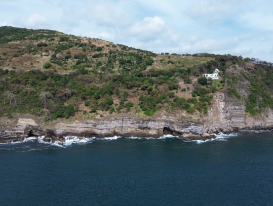 LOTES EN ACANTILADOS FRENTE AL MAR EN ZONA DEL ZONTE, LA LIBERTAD