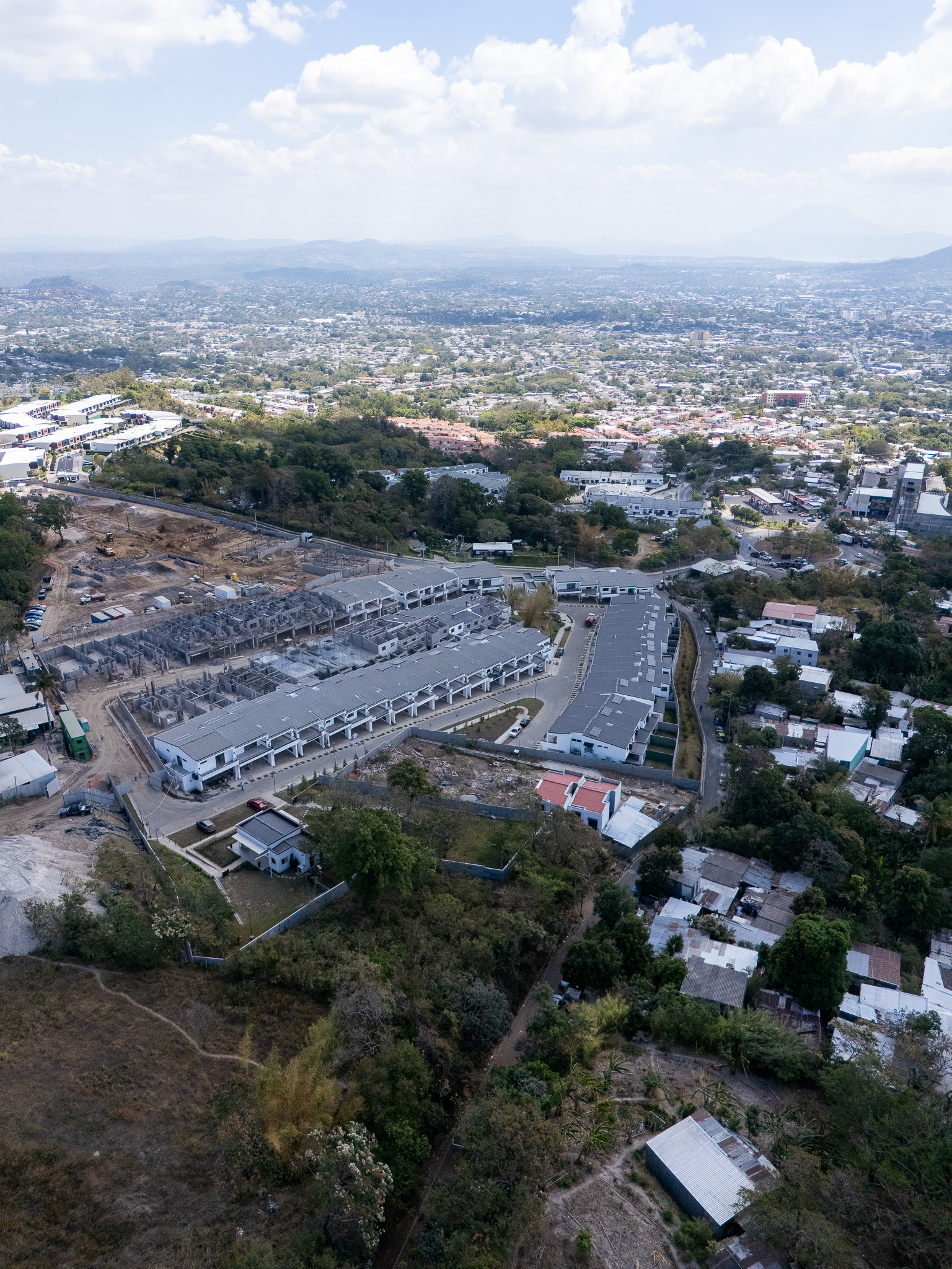 CASA A ESTRENAR EN ANTIBES, MODELO GRANDE, SAN SALVADOR