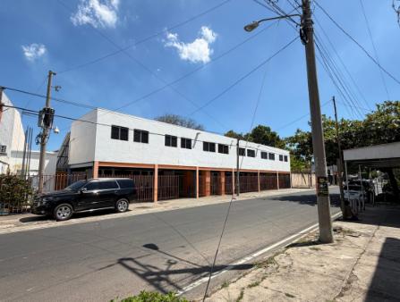 PROPIEDAD PARA USO COMERCIAL O INDUSTRIAL EN SANTA ANA