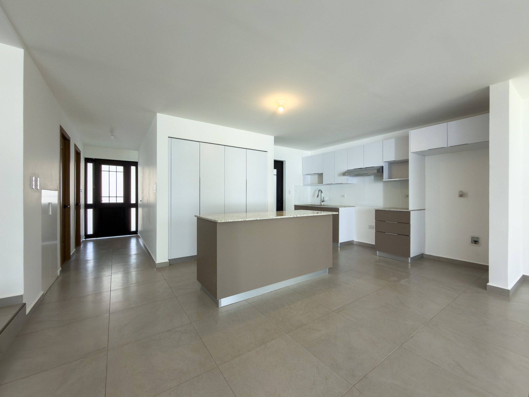 CASA A ESTRENAR EN ANTIBES, MODELO GRANDE, SAN SALVADOR