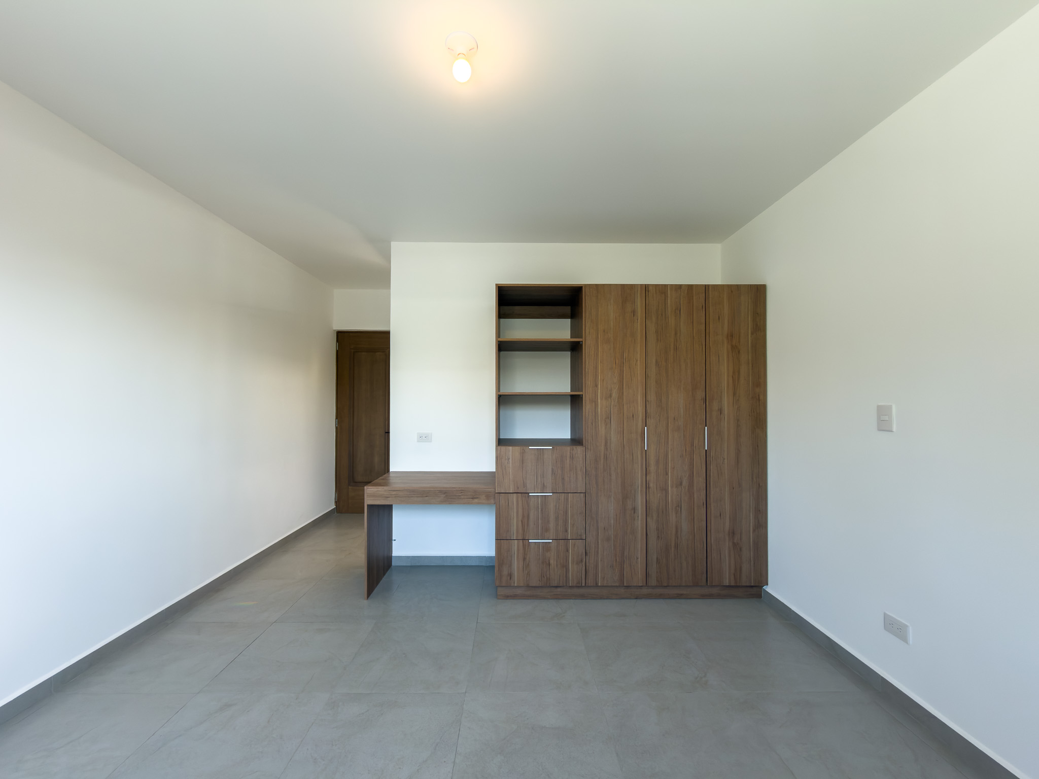 CASA A ESTRENAR EN ANTIBES, MODELO GRANDE, SAN SALVADOR