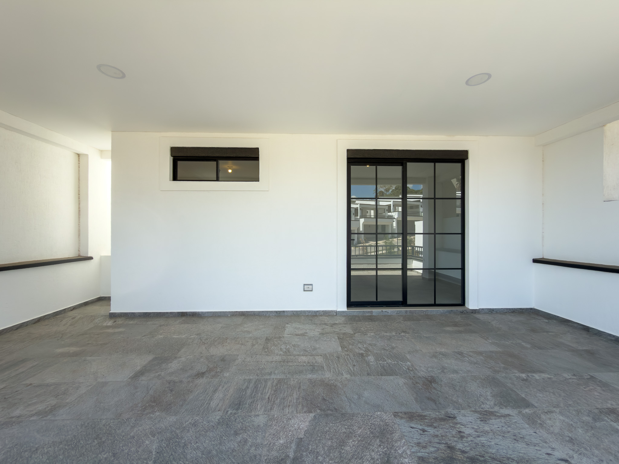 CASA A ESTRENAR EN ANTIBES, MODELO GRANDE, SAN SALVADOR